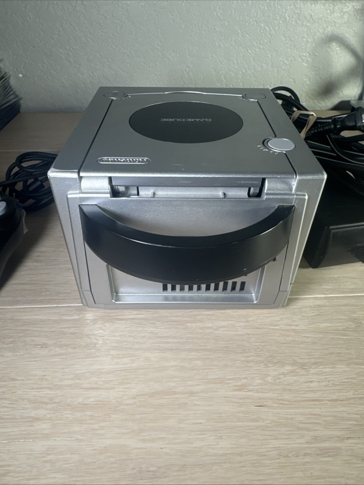 Nintendo Gamecube Platinum Silver DOL-101 USA Console System W/ Controller