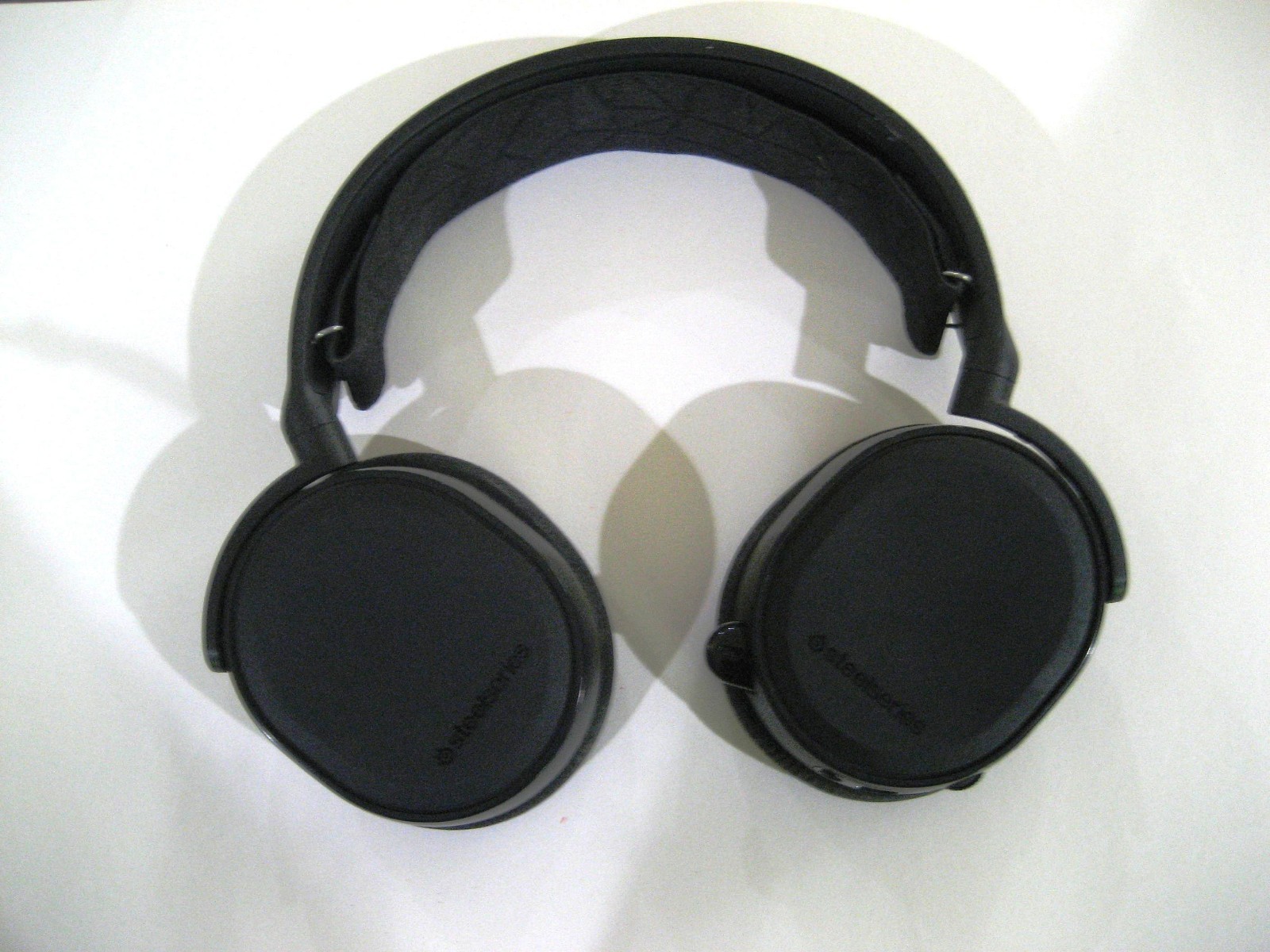 Steelseries Arctis Wireless Gaming Headphones – Untested