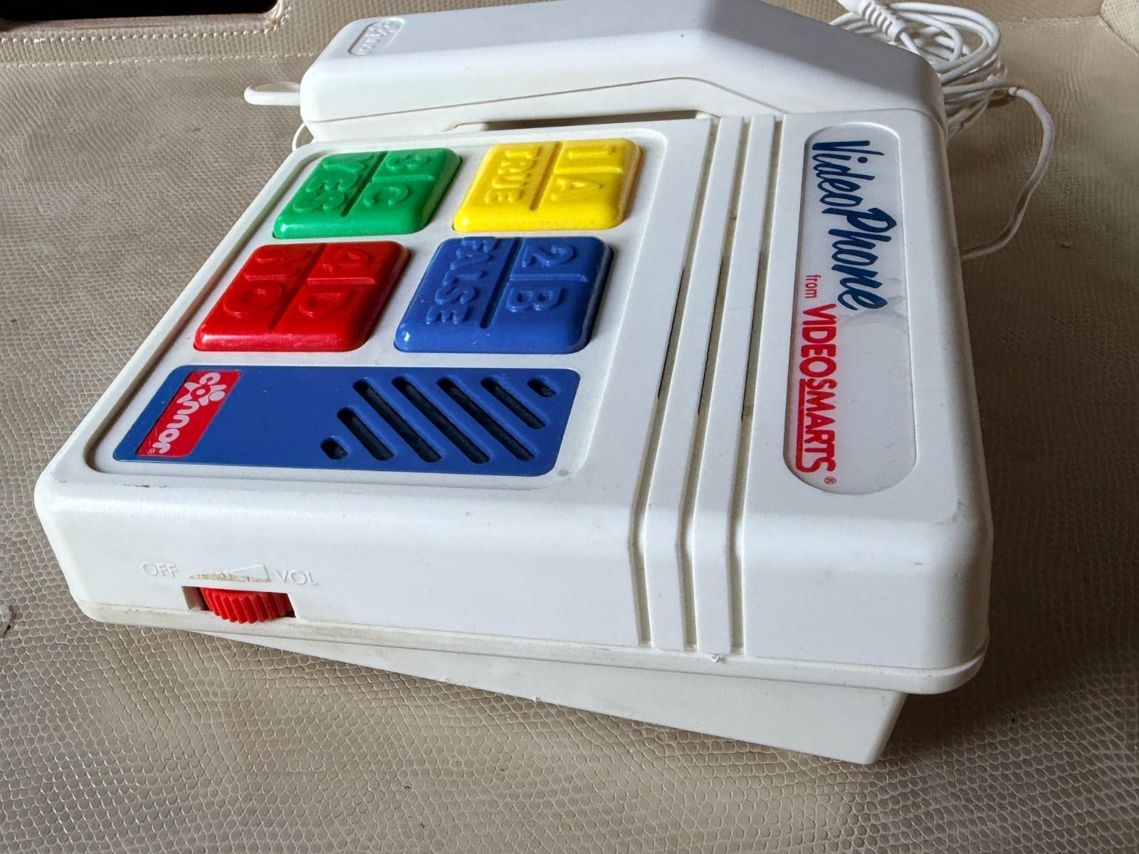 Vintage 1989 Connor Toy Video Phone from Videosmarts with 5 VHS Tapes – UNTESTED