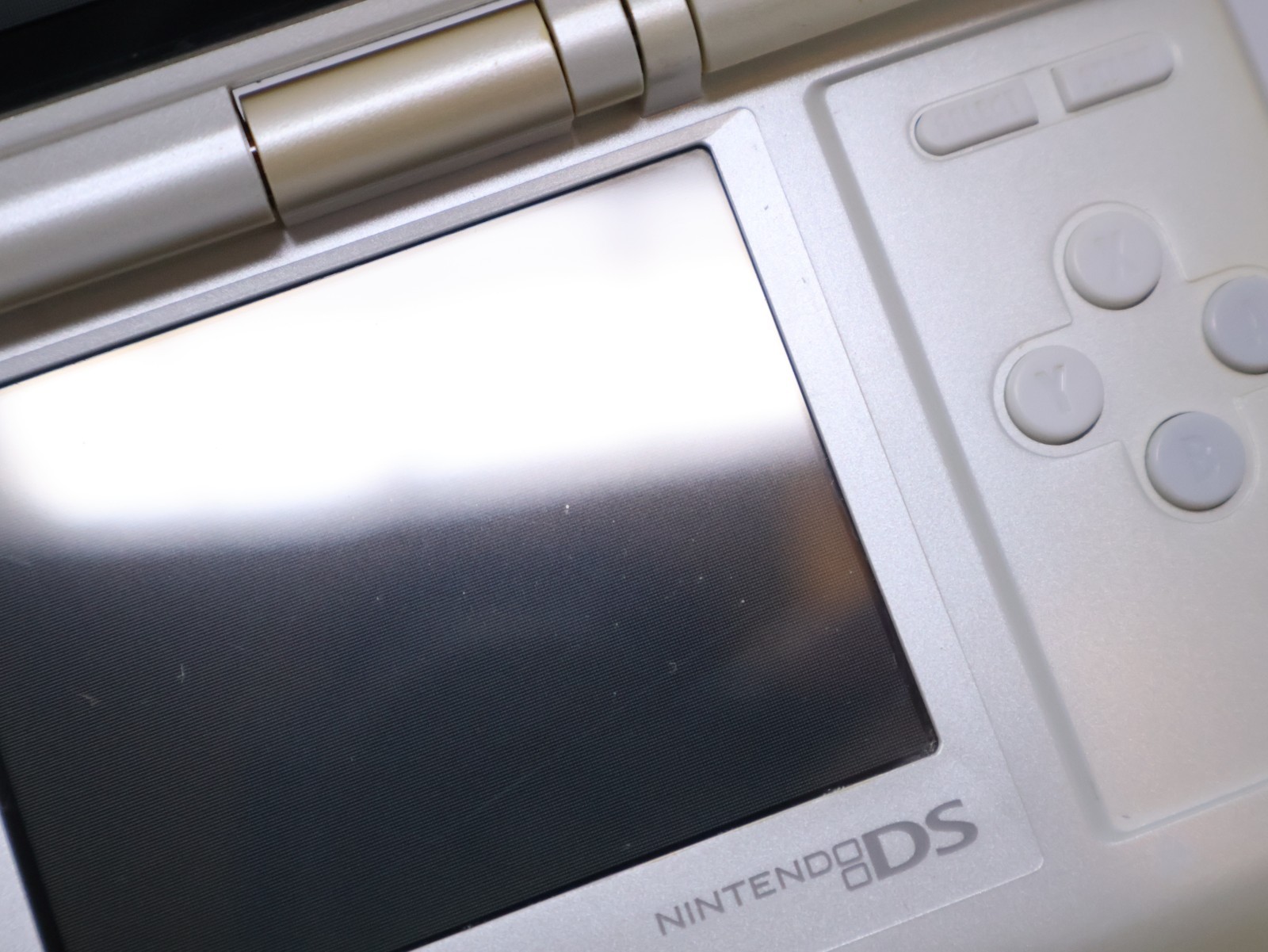 Nintendo DS Handheld System Tested Working Pure White w/ Charger & Stylus
