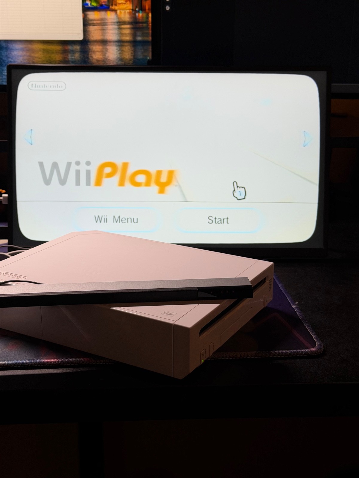 Wii Play w/Manual and Tested