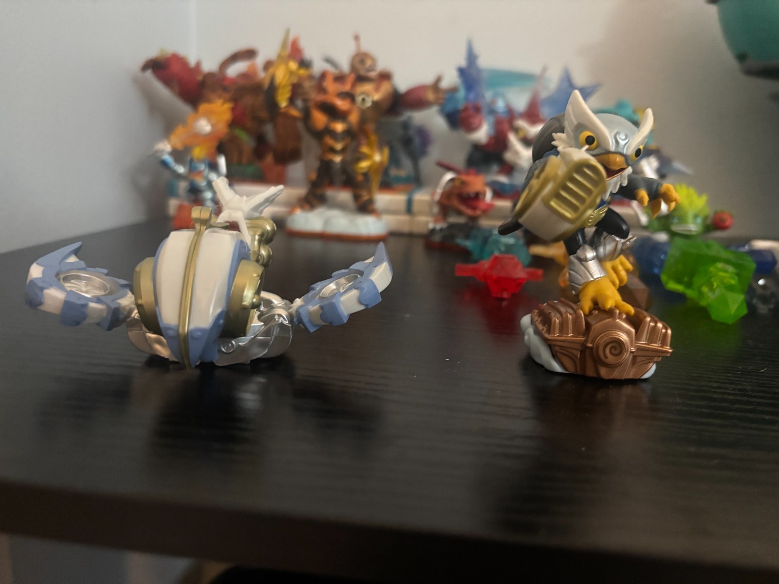 Skylanders collection with Flynn’s ship (not complete), 2 Portals, and 4 games