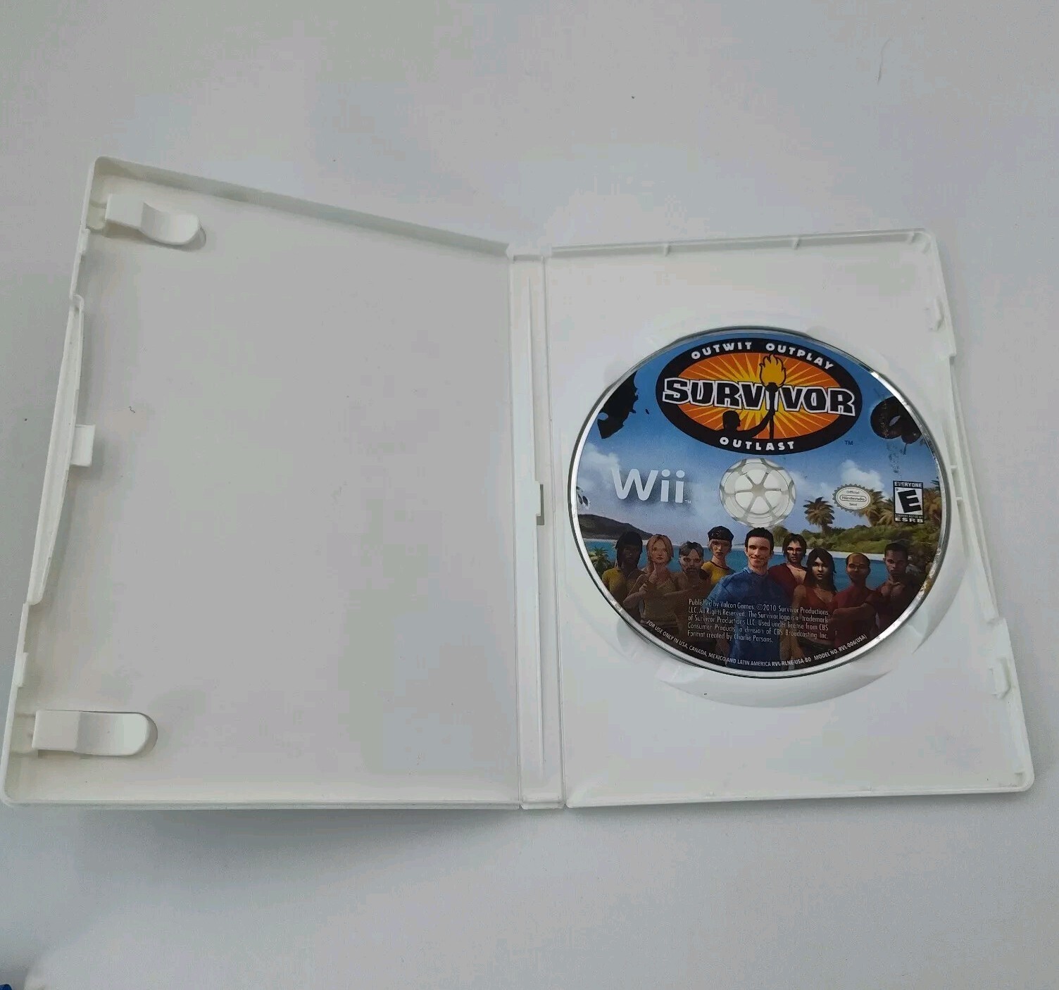 Survivor Nintendo Wii 2010 Outwit Outplay Outlast Game Disc GREAT BB15.1GA869