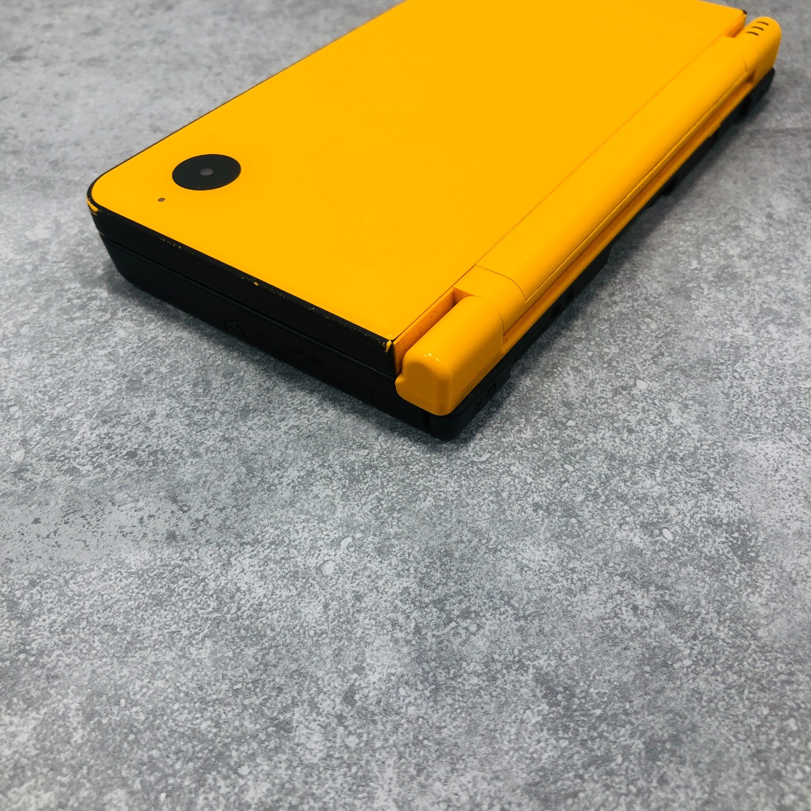 [EX+3] Nintendo DSi LL XL Console Yellow UTL-001 Region Code NTSC-J Japan 07-22