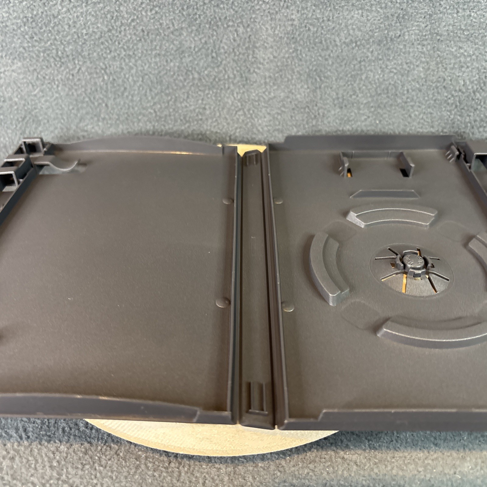 Lot of 5 Brand New Nintendo GameCube Empty Replacement Game Black Cases – Read