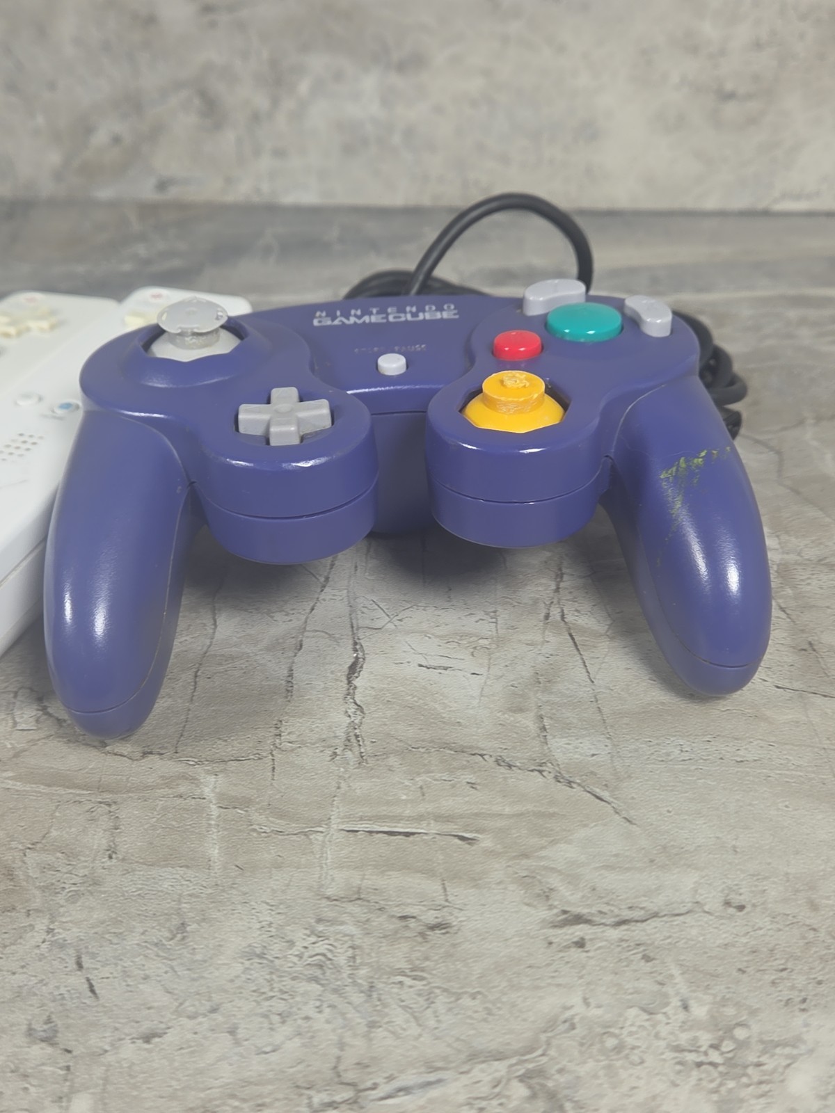 Game Cube Wii Nintendo Controllers Purple White Black Lot Random (5) Not Tested