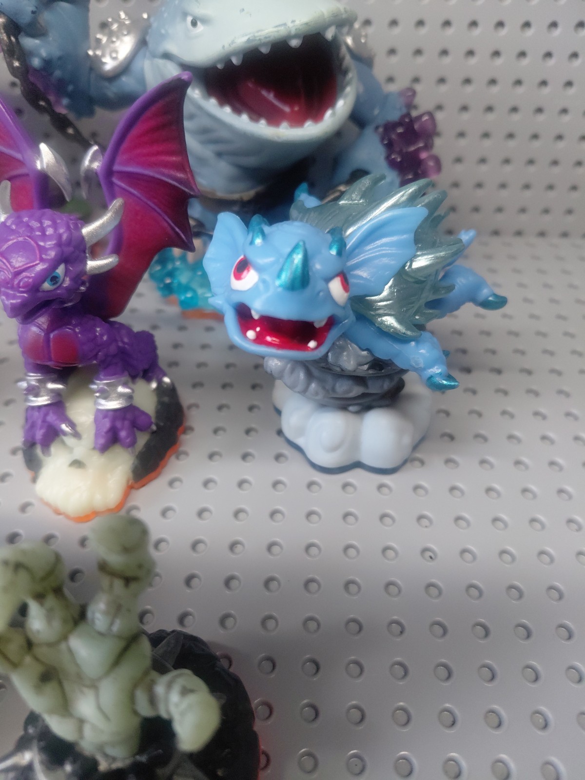 Activision Skylanders Mixed Lot Of 7 Action Figures Video Game Collectible