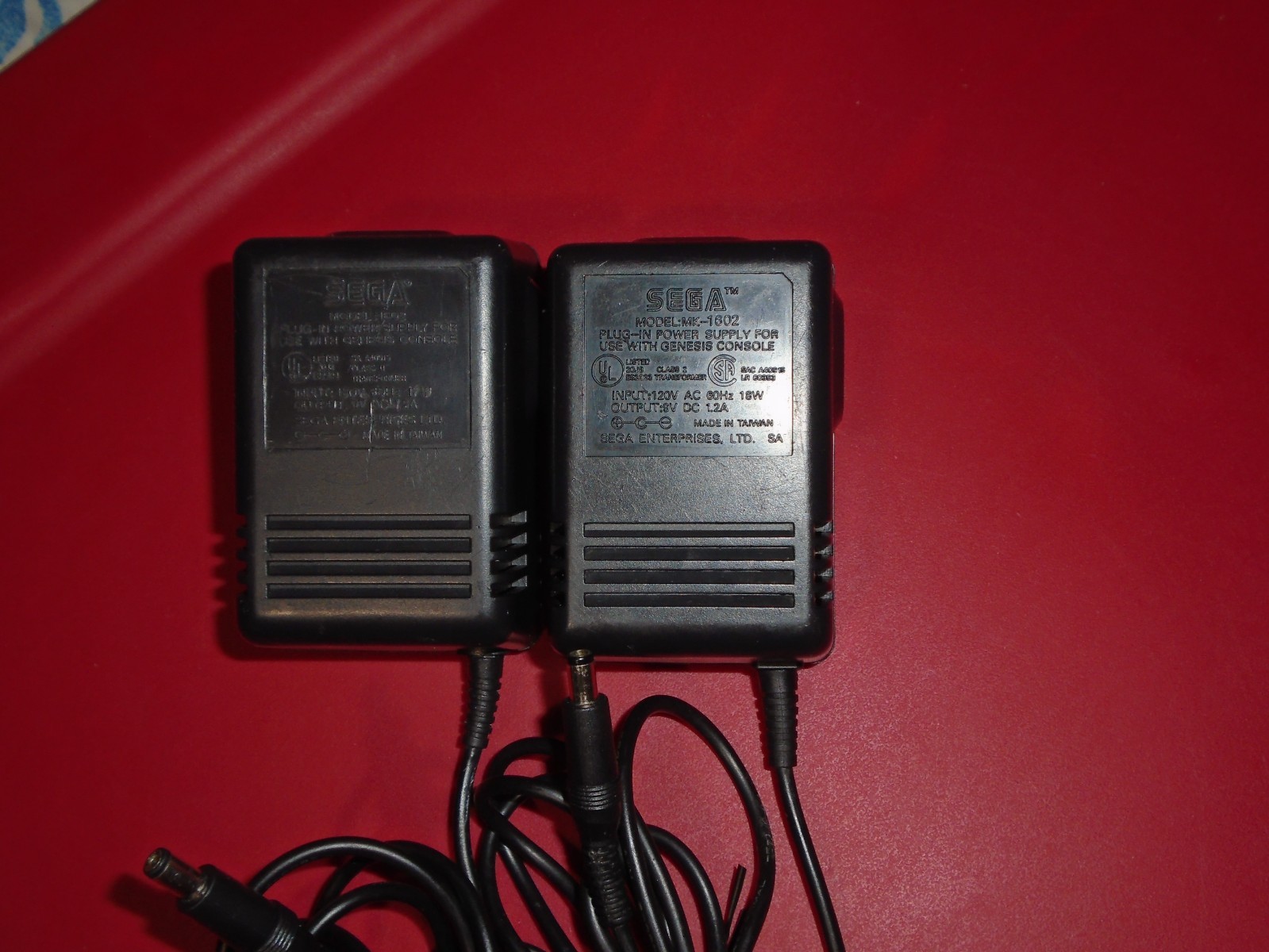 Sega CD Model 2 (MK-4102A) Genesis Model 1 (1601) 2AC 2Controllers 10Games AV RF