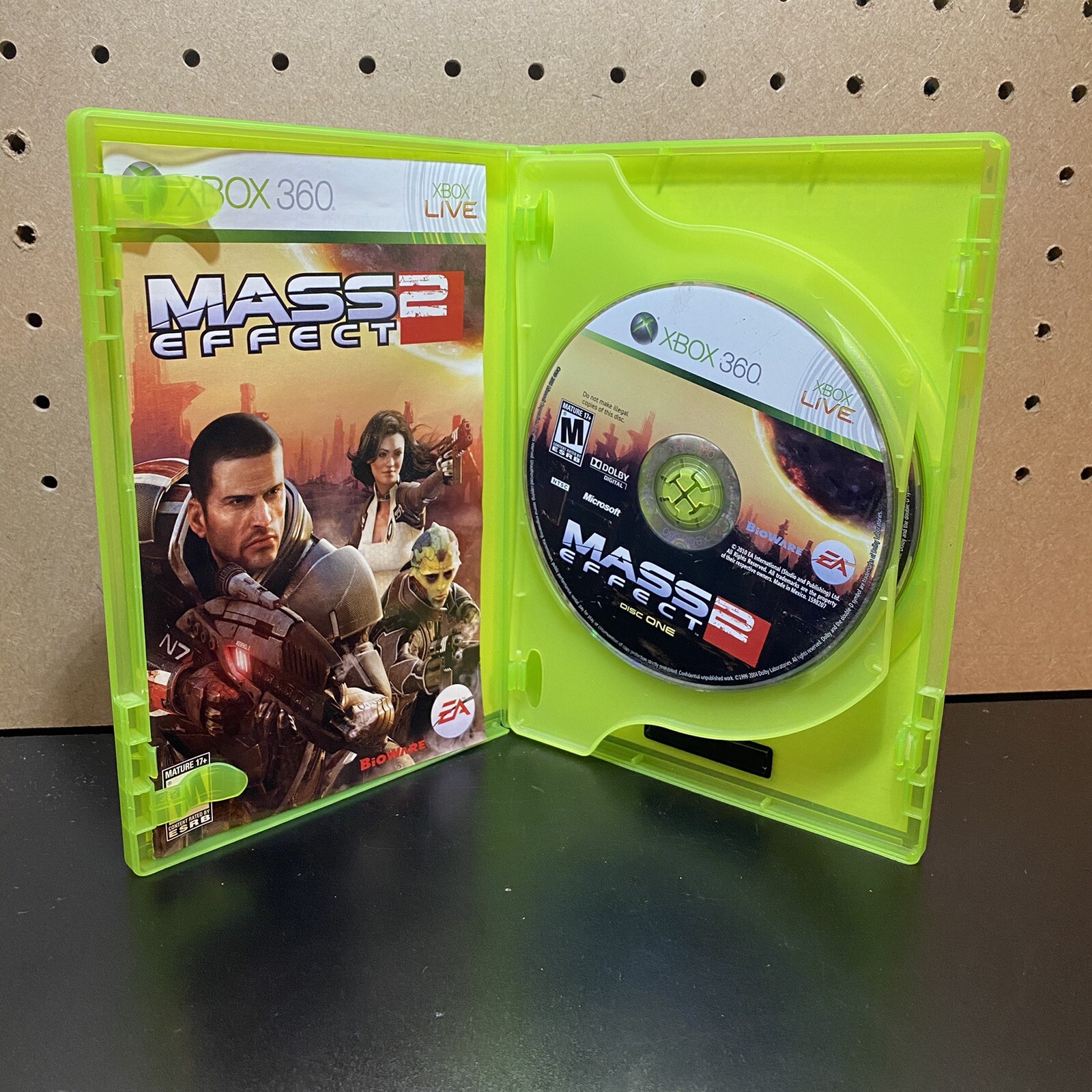 Mass Effect 2 (Microsoft Xbox 360, 2010) Complete & Tested (2 Discs)