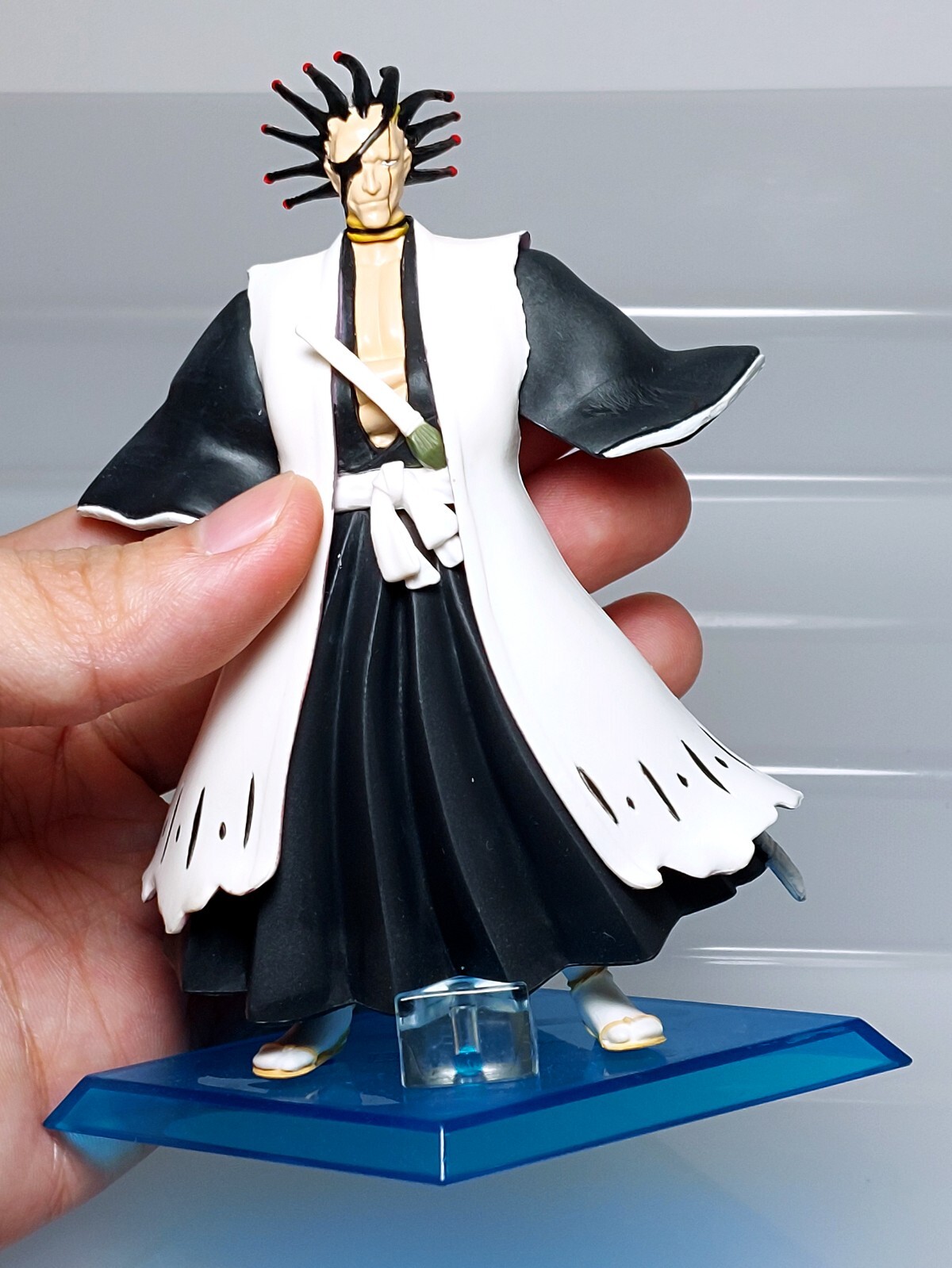 Bleach Taizen Ryoka & Goteijuusantai-hen Kenpachi Zaraki Figure Bandai 4.6in