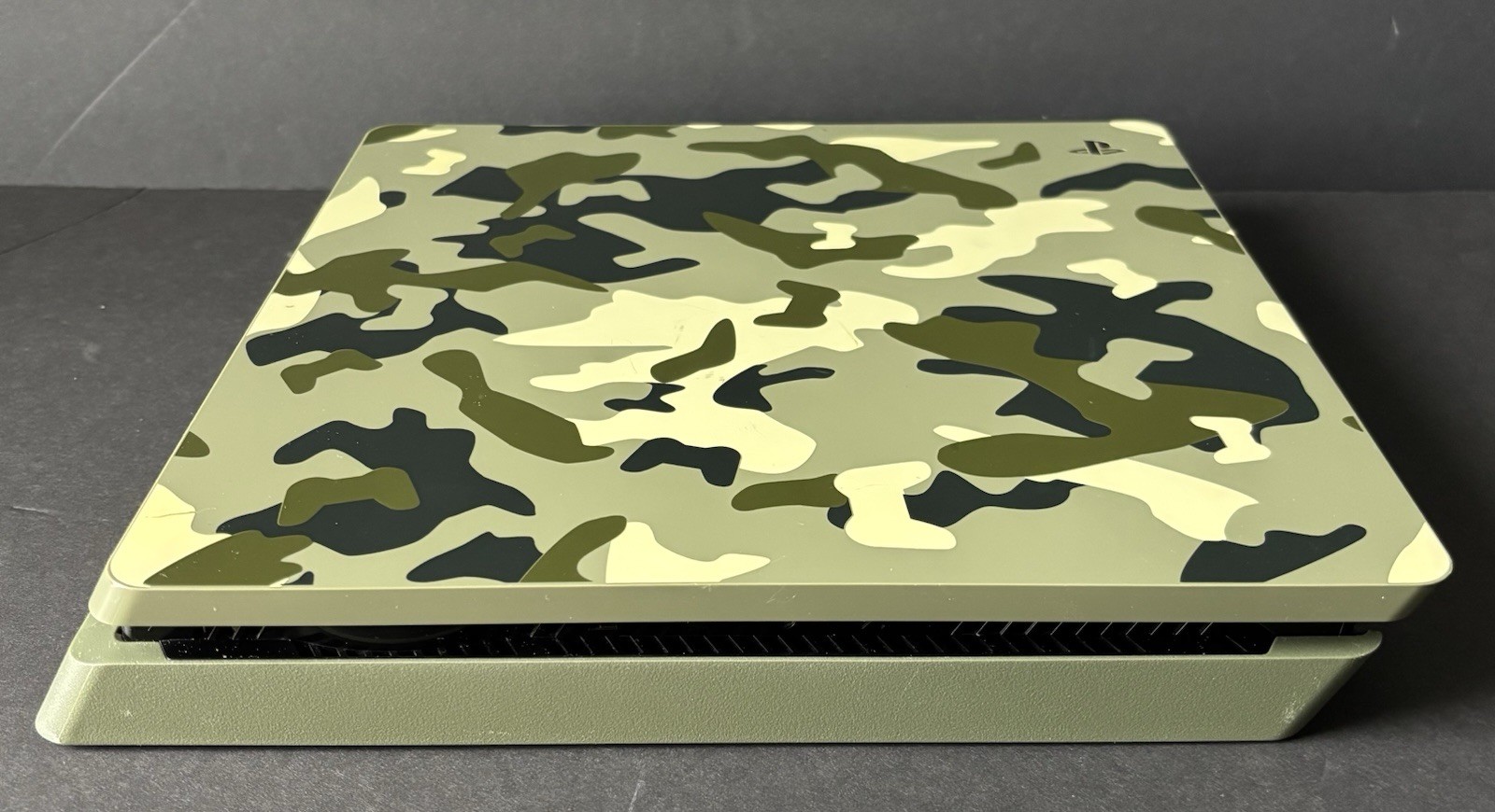 PS4 Slim Call of Duty WWII LE 1TB Green Camo Camouflage Tested with Games