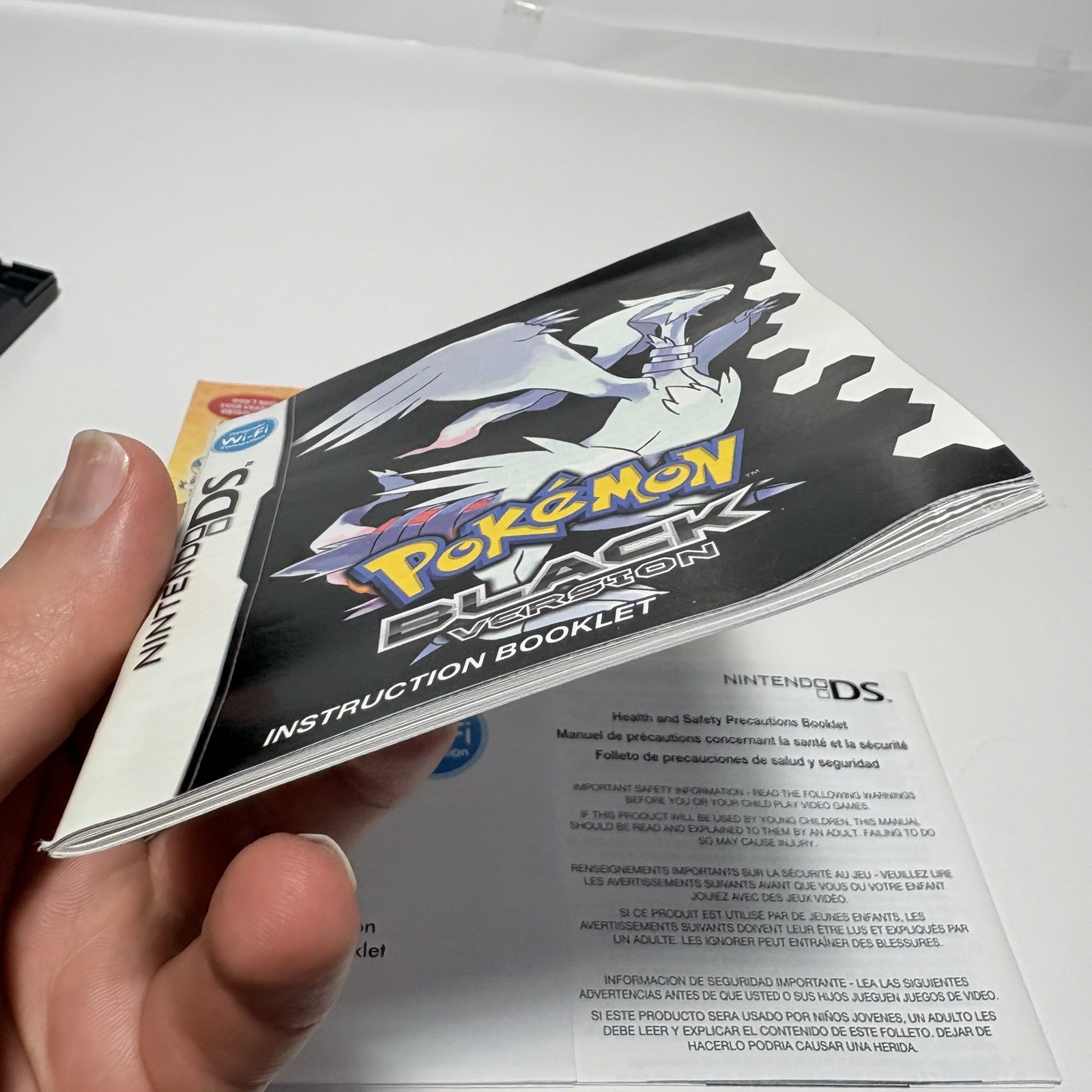 Pokemon Black Version Nintendo DS Complete CIB Tested Authentic Clean