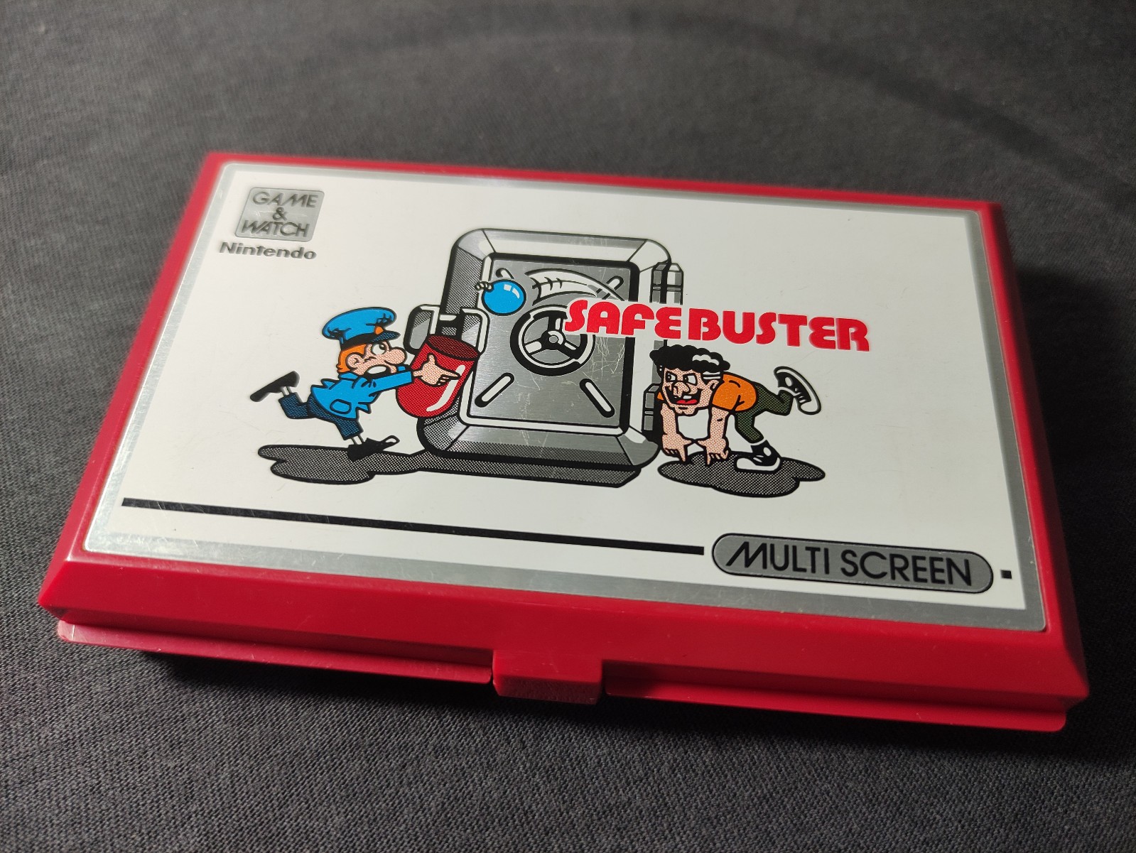 Vintage Nintendo Safe buster Multi Scren Game and watch cib complete pocket size