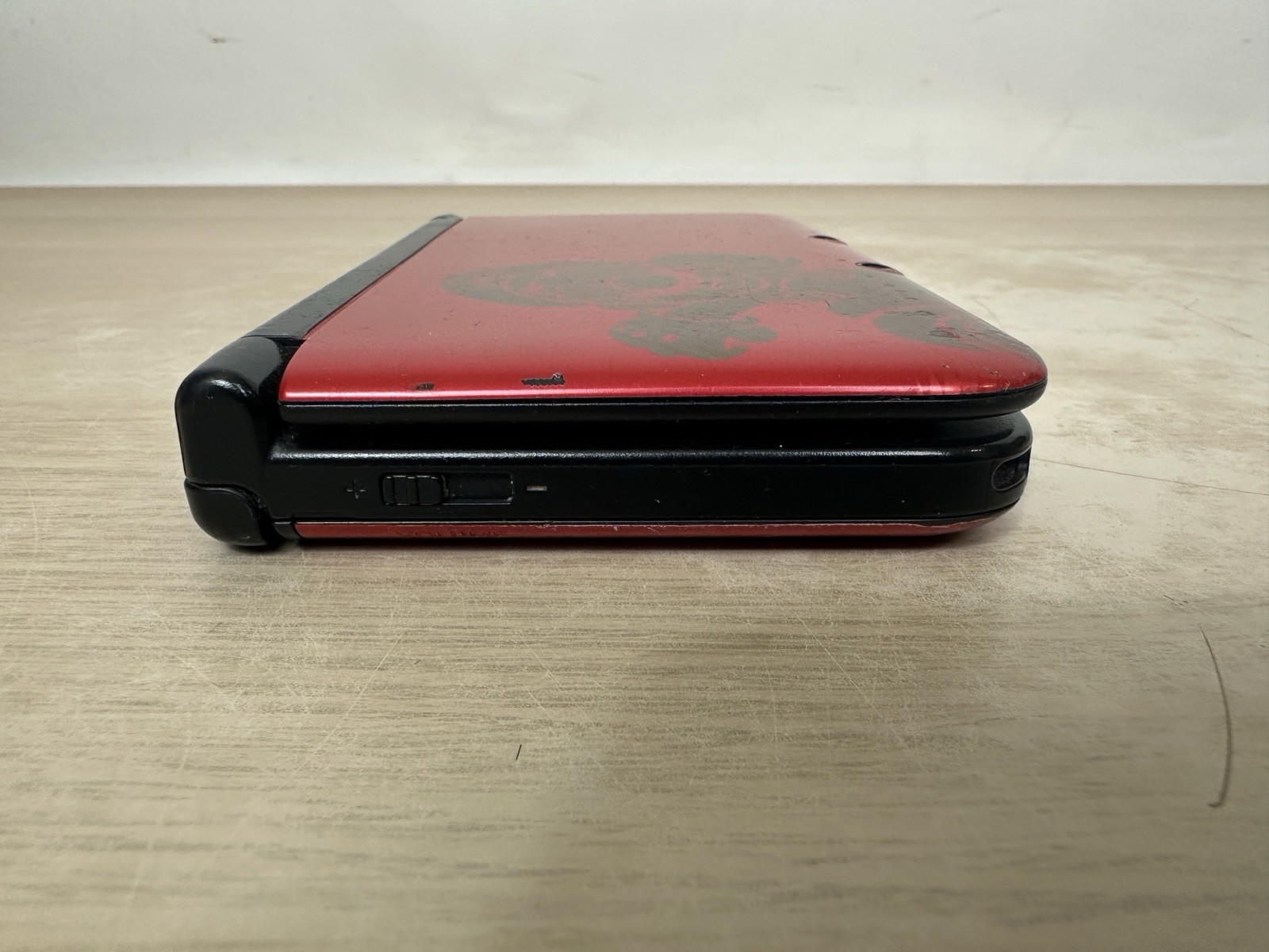 Nintendo 3DS XL Limited Edition Red Super Mario Bros 2 Edition – Works, Has Wear