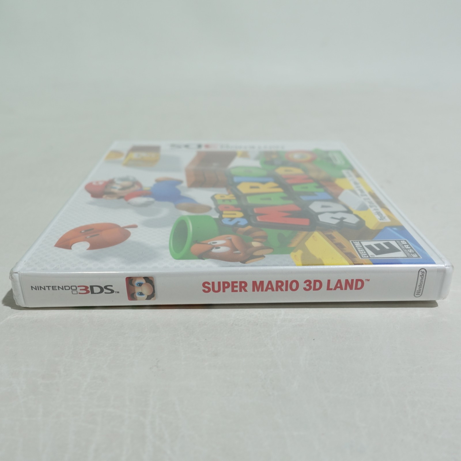 Super Mario 3D Land (Nintendo 3DS, 2011) White Case US Print NEW Factory Sealed