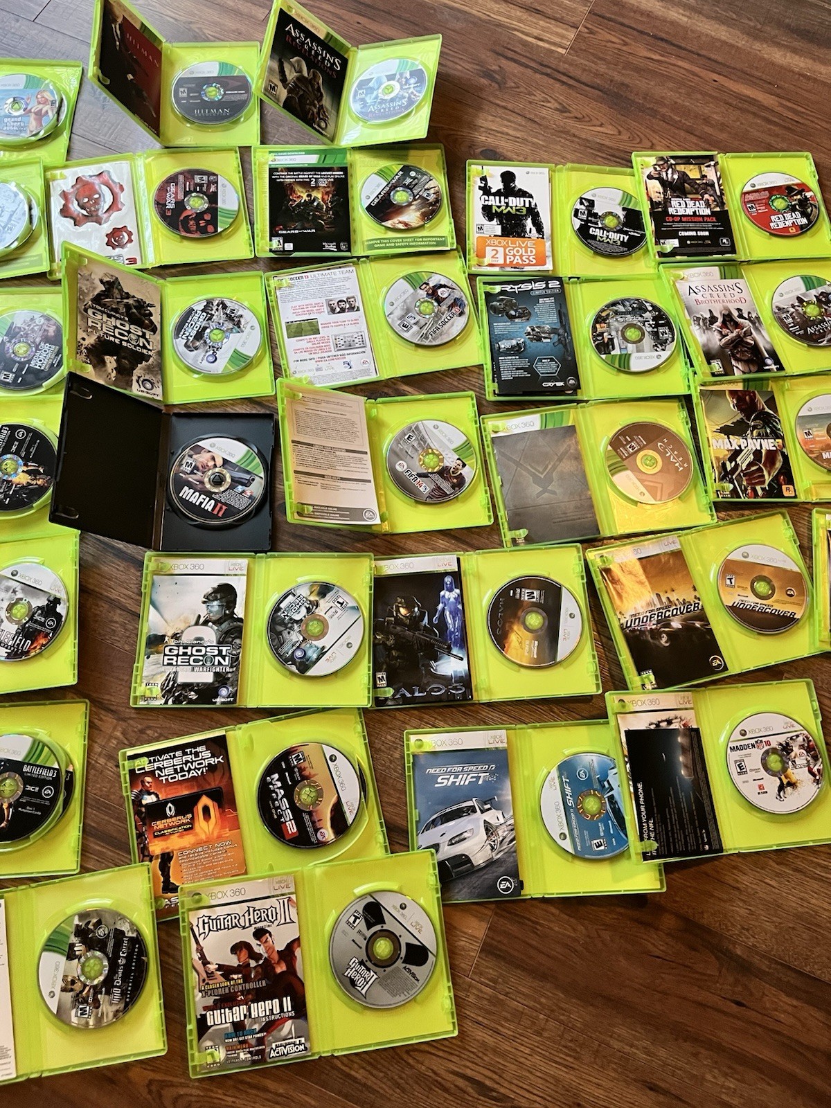 Xbox 360 33 Game Lot Shooter Action Halo Cod GTA RdR Resident Evil Cib X360