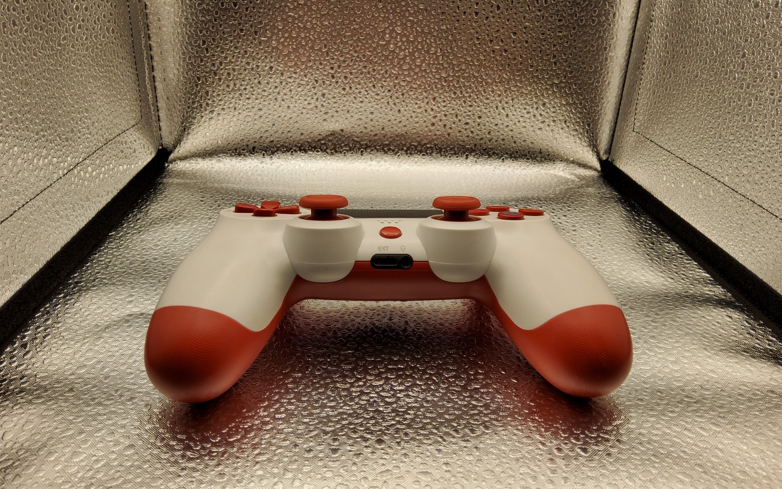 Red/White Wireless Controller for PS4 Non OEM