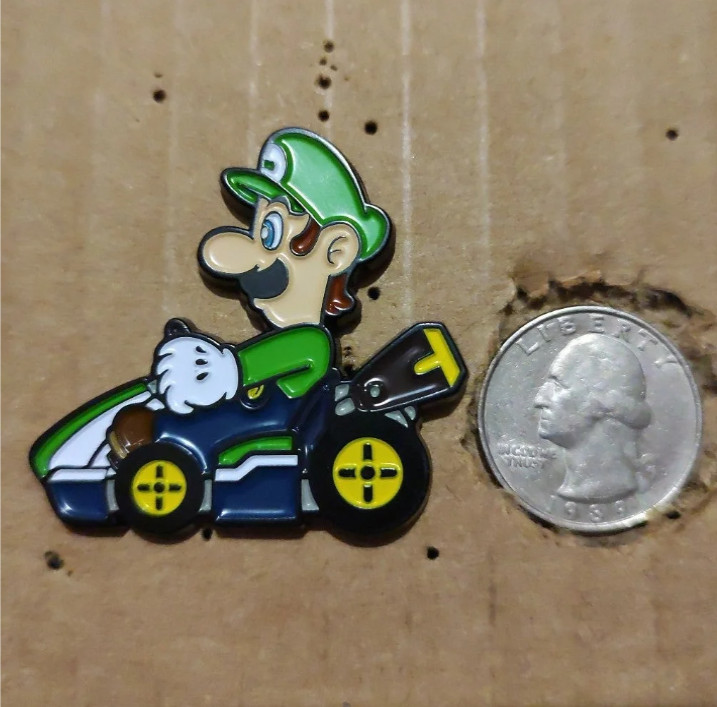 Super Mario Luigi Enamel Pins Bundle Official Nintendo Collectible Badges 2x