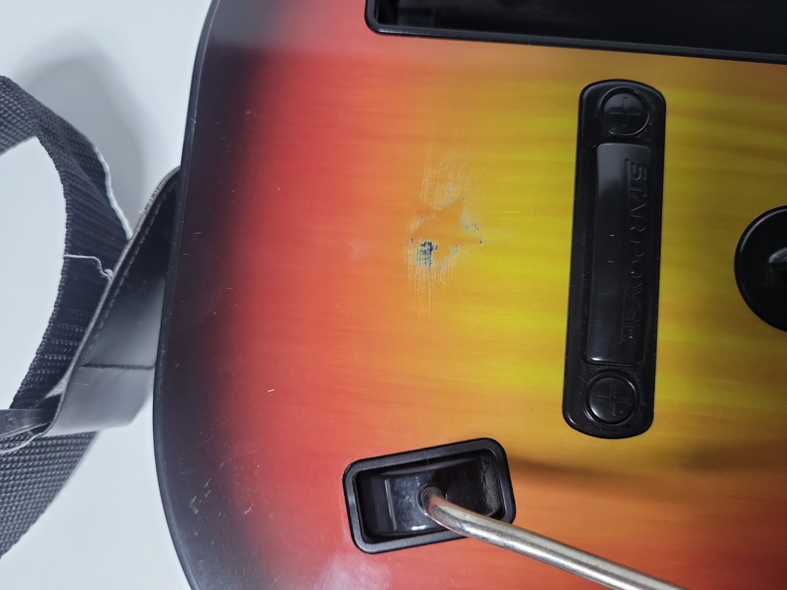 RedOctane Guitar Hero World Tour Wireless Controller Wii Sunburst Mnr Cosm Dmg
