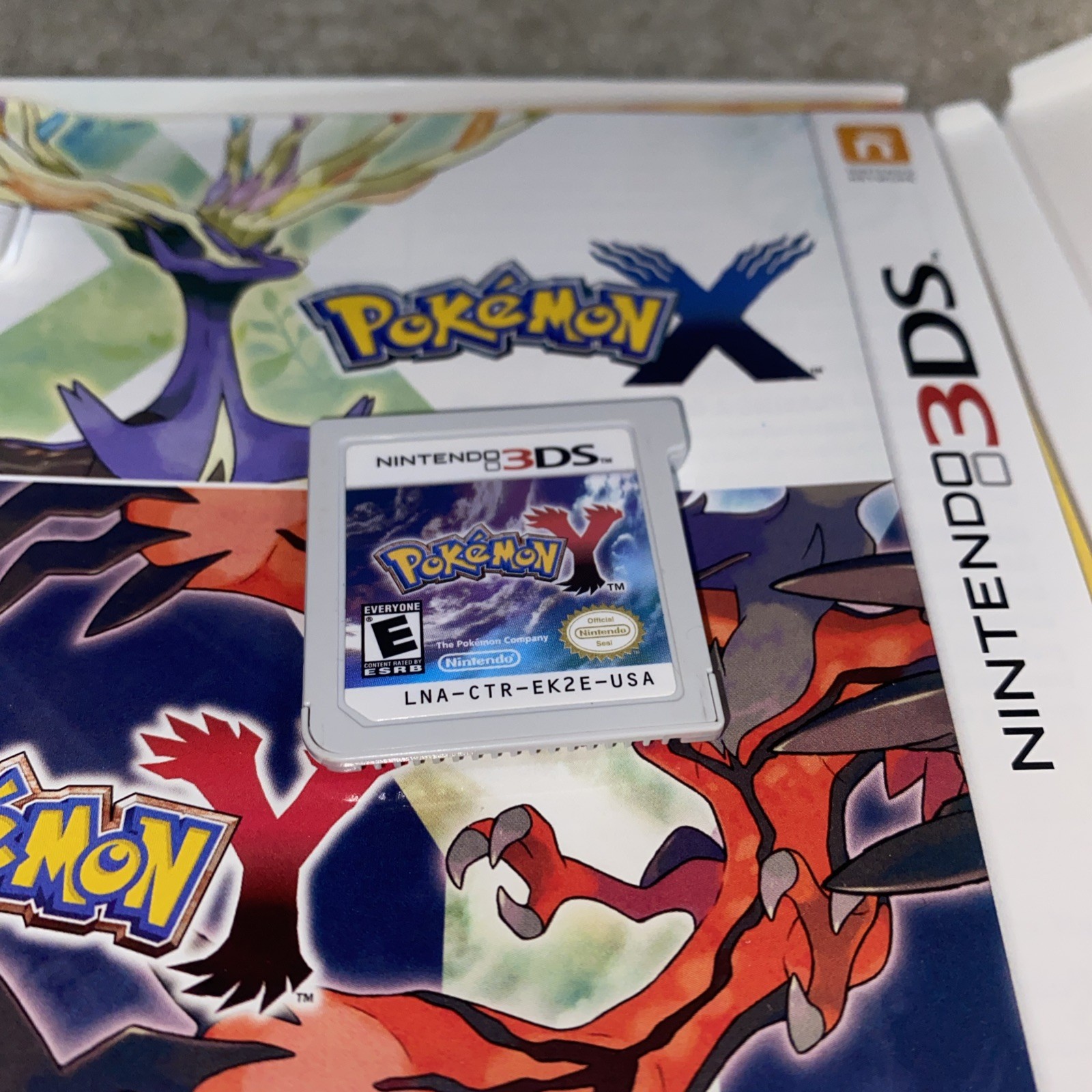 Pokemon Y (Nintendo 3DS, 2013)