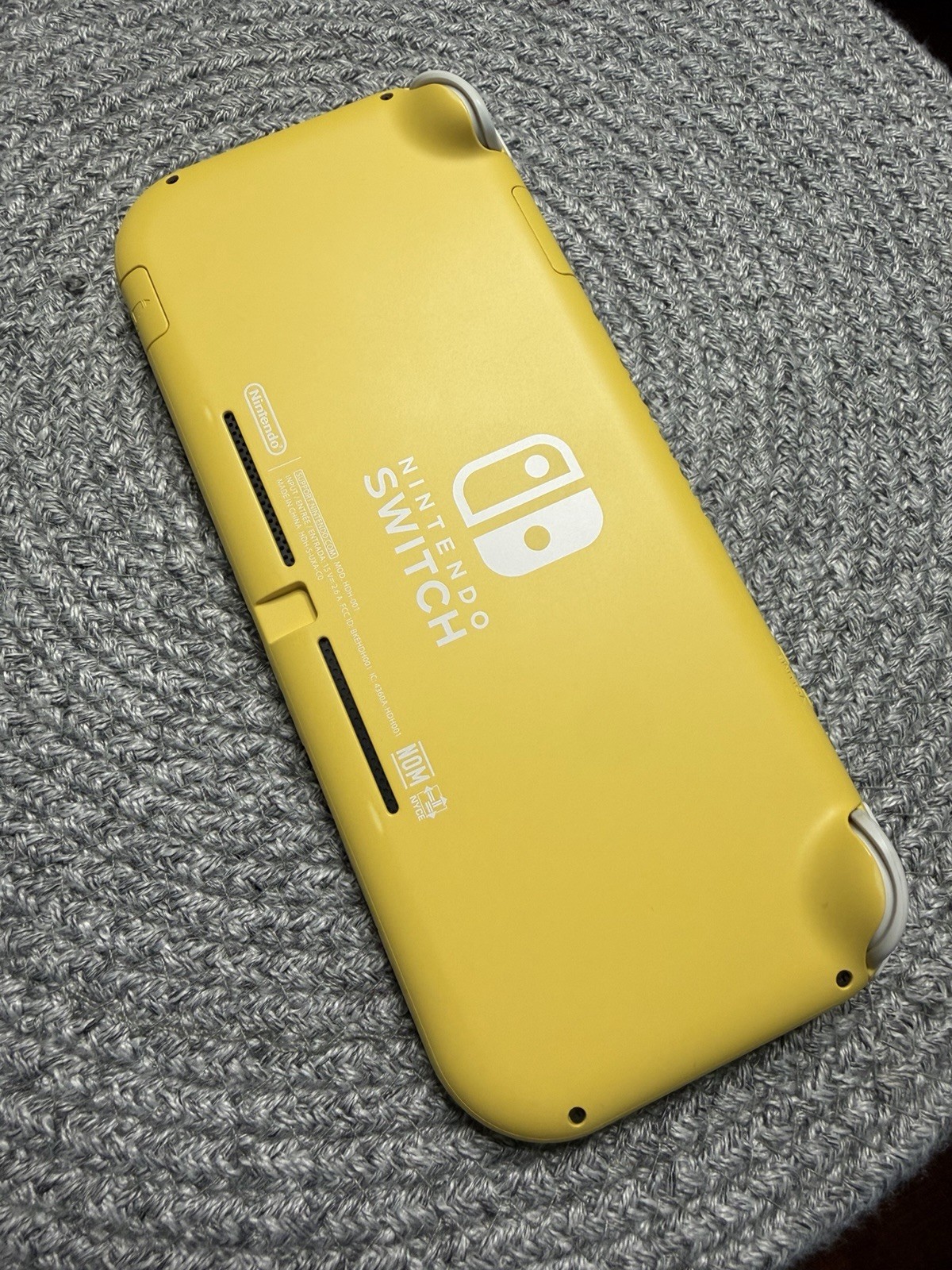 Nintendo Switch Lite Yellow Handheld Console HDH-001 USB-C Headphone Jack