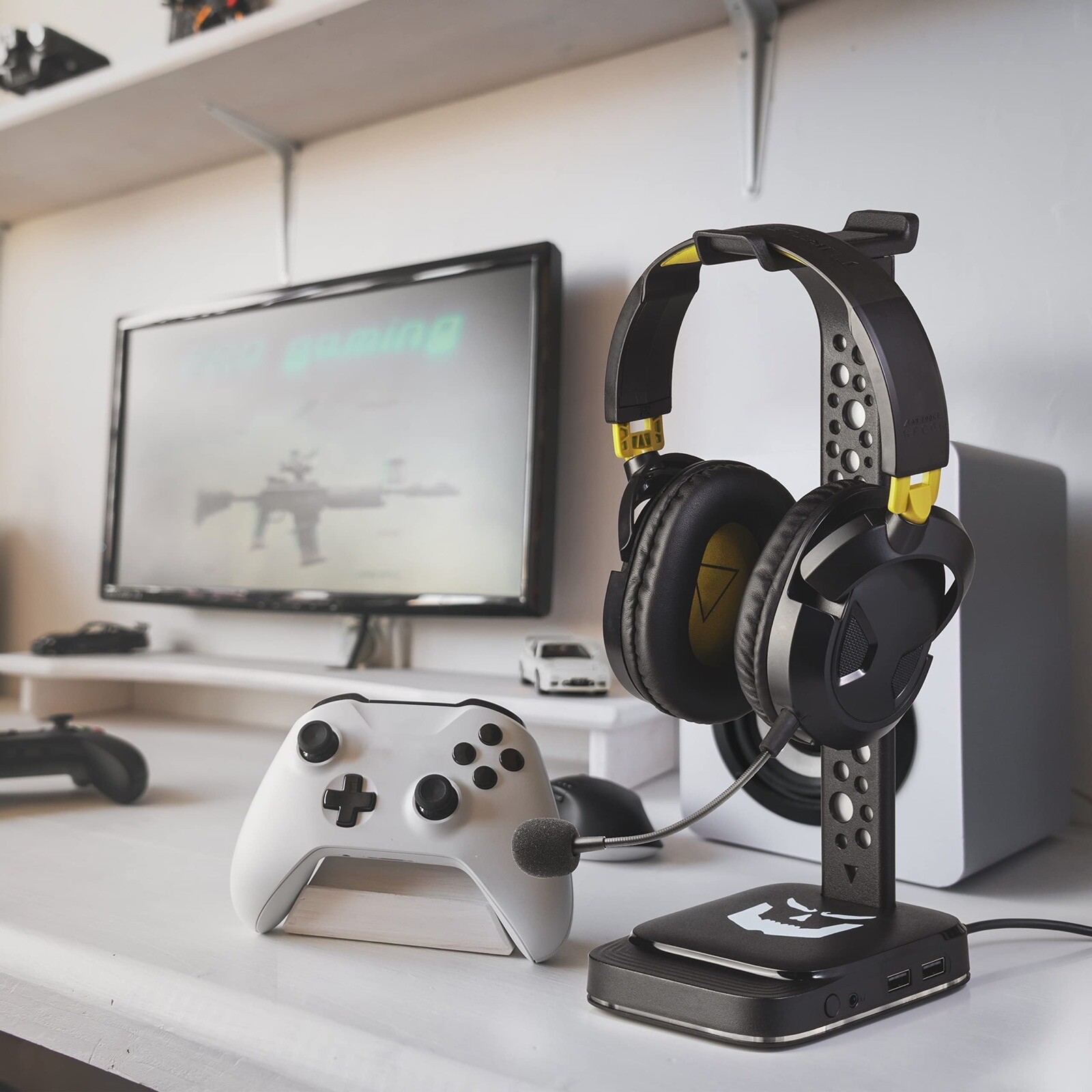 Gamer Dungeon RGB Gaming Headphone Stand