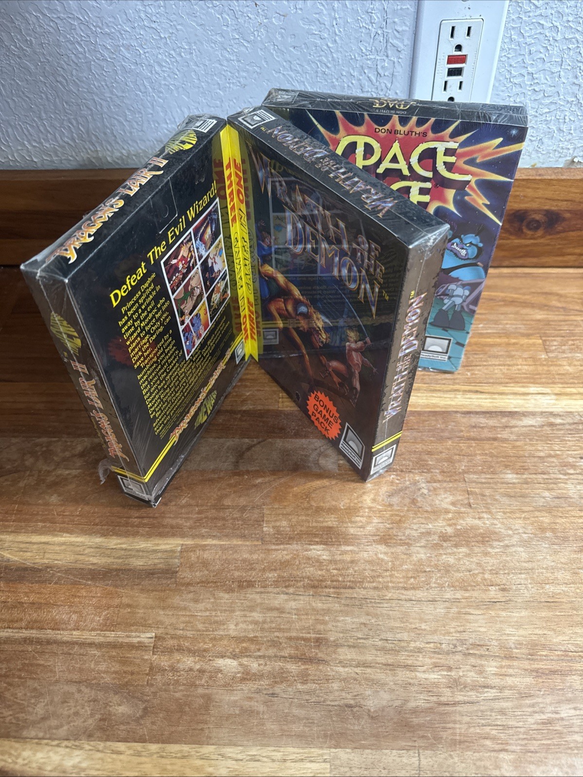 AMIGA Space age wrath of the demon Dragons Lair II Time warp Ready Soft see pics