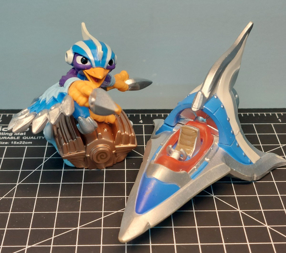 2015 Activision Skylanders SuperChargers – StormBlade & Sky Slicer