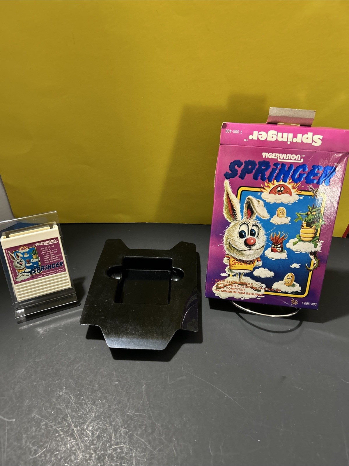 Springer (Atari 400/800/XL/XE) Game And Box-Very Rare