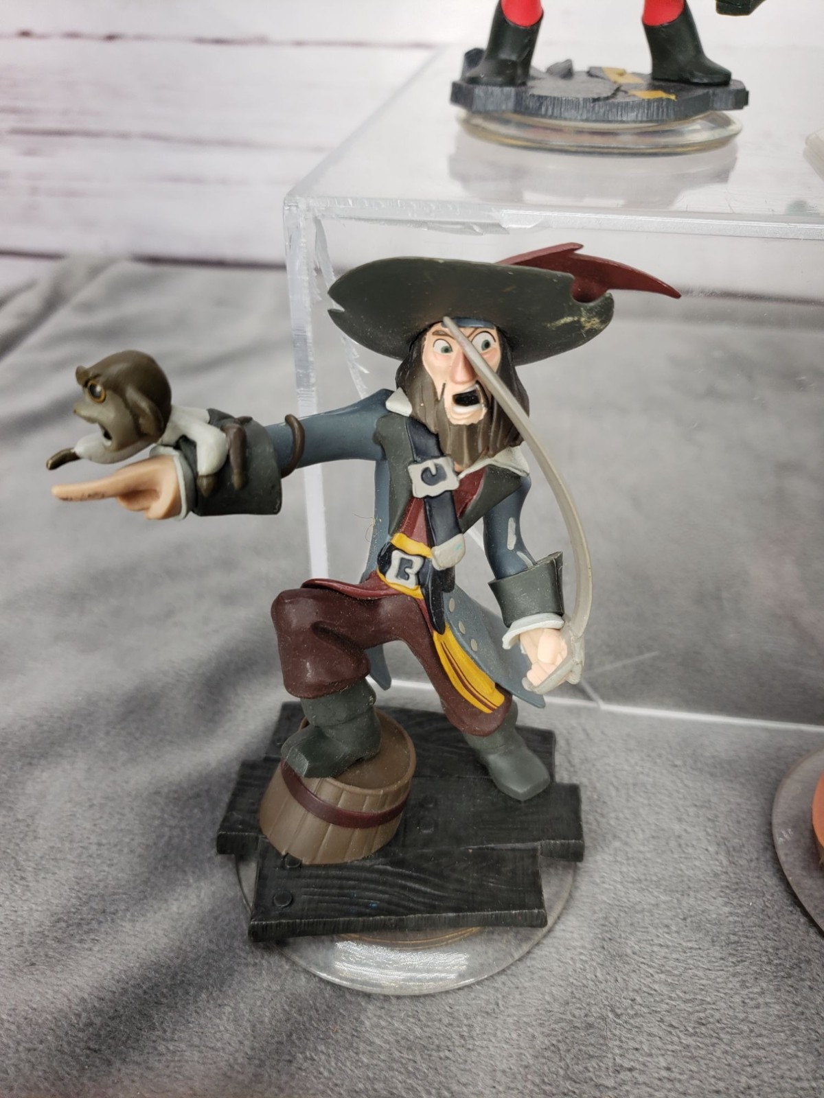 Disney Infinity Figures Lot Of 7 Featuring The Incredibles Pirates Of The Caribb