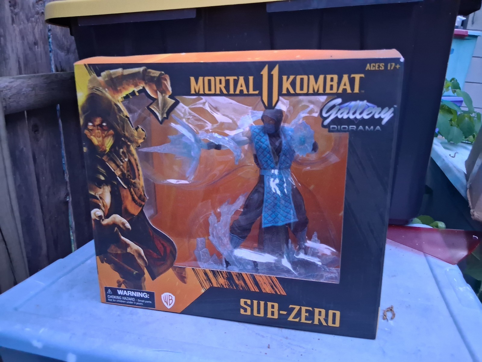 Mortal Kombat 11 Sub-Zero 9″ Gallery Diorama PVC Statue Open Box Diamond Select