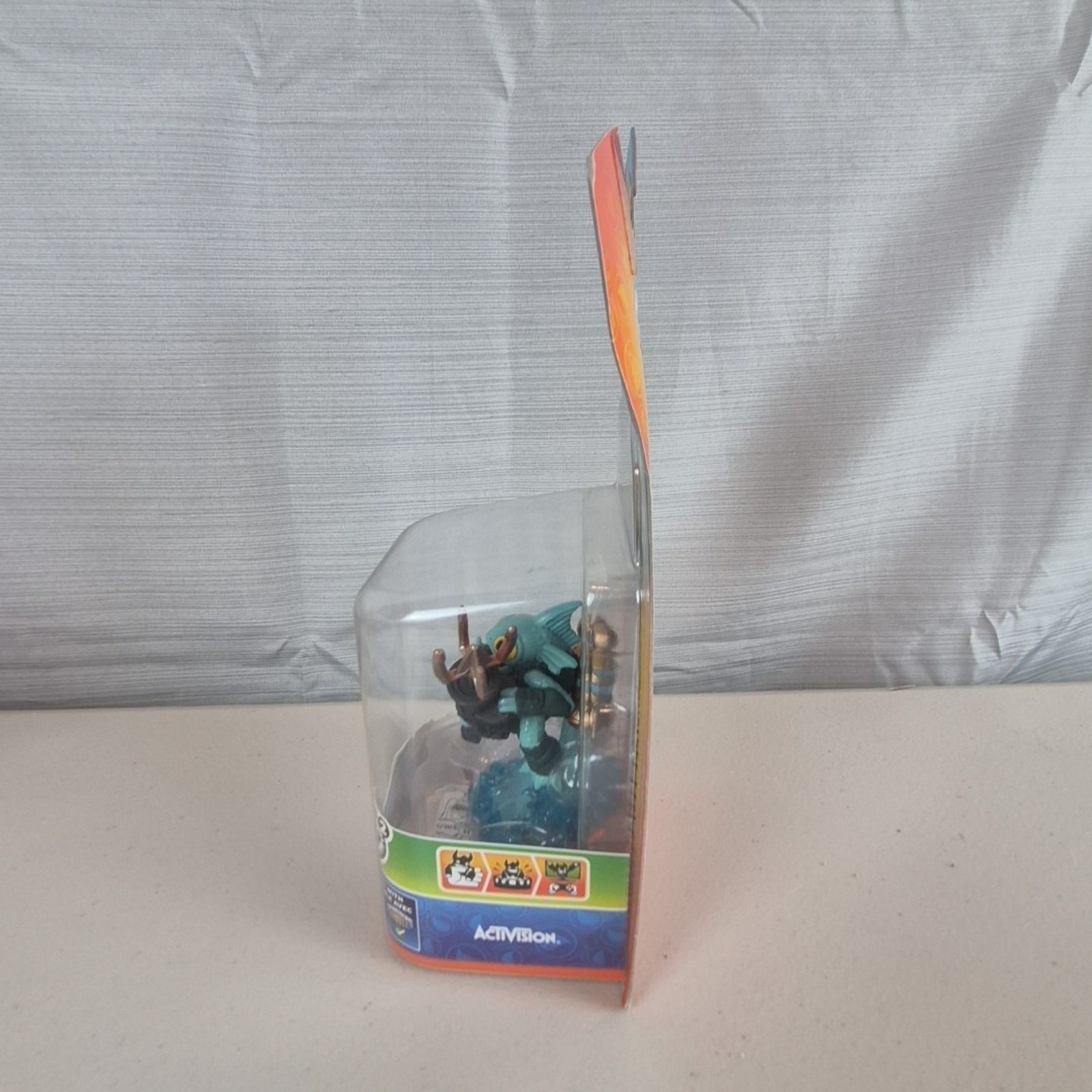 Skylanders Activision Series 2 Gill Grunt Toys To Life Character Figure 2012
