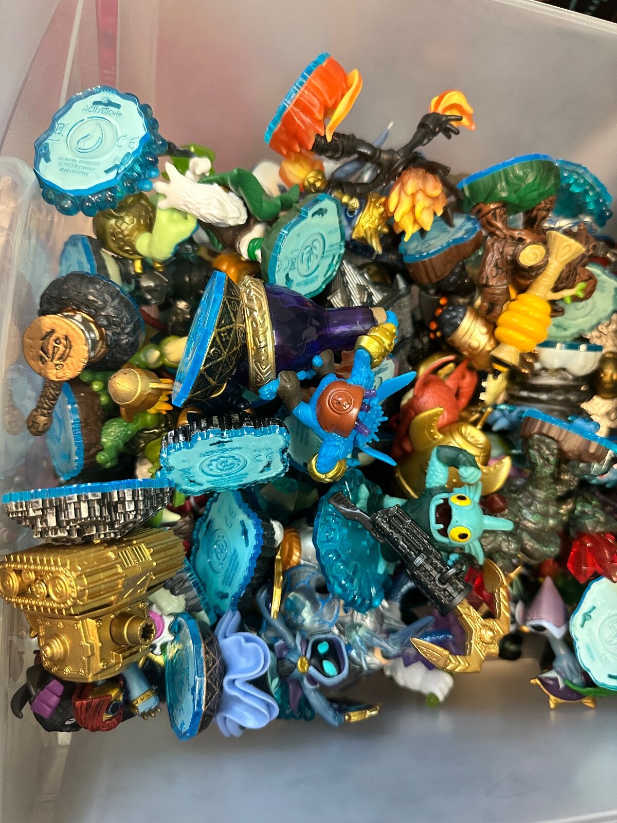 Skylanders Swap Force Swappables Character Figures Magic Item – Blue Base