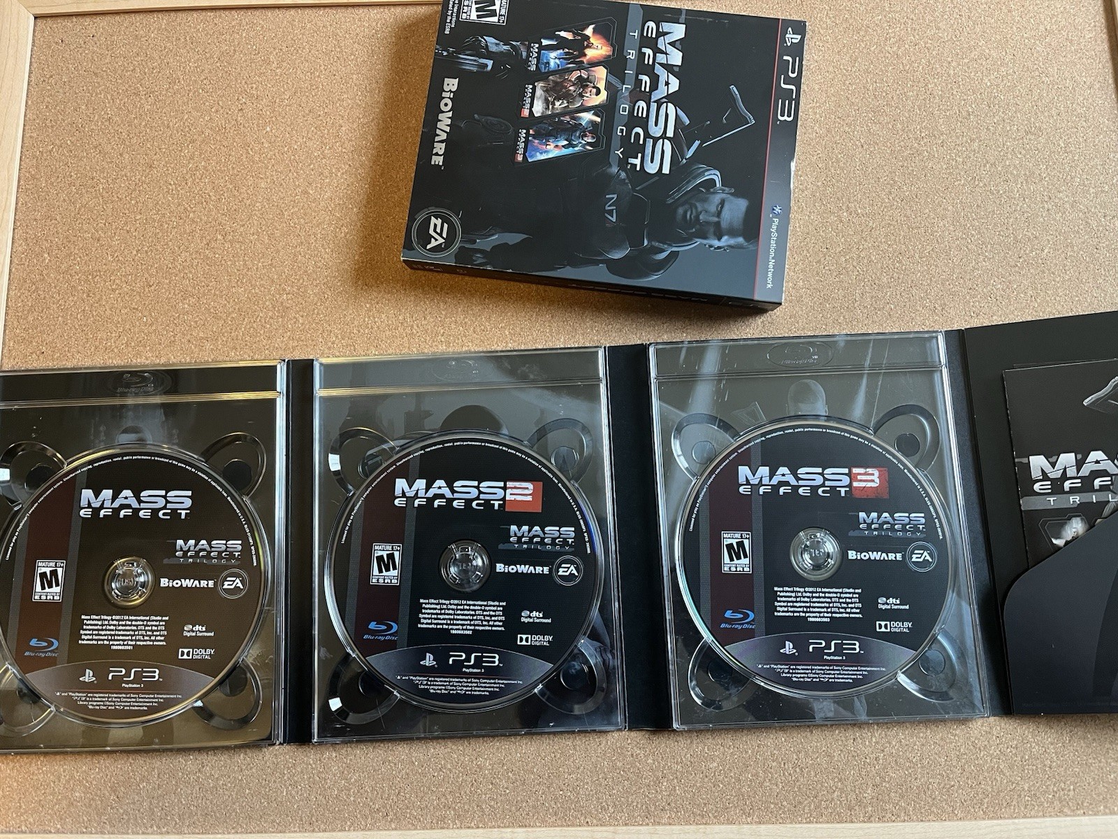 EA Mass Effect Trilogy (Sony PlayStation 3, 2012) RPG Sci-Fi 3-Disc Set M