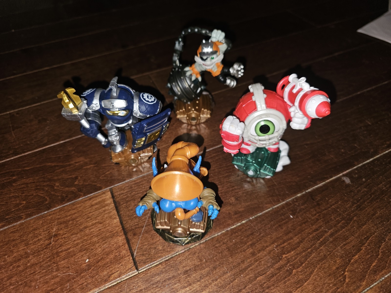 Skylanders Superchargers Smash Hit & Thump Truck Switch Xbox One PS4 Wii U PS3