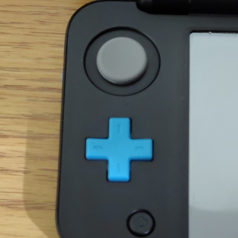 “New” Nintendo 2DS XL w/ 4GB microSD, Volume Slider Issues, Scuffed Touch Screen