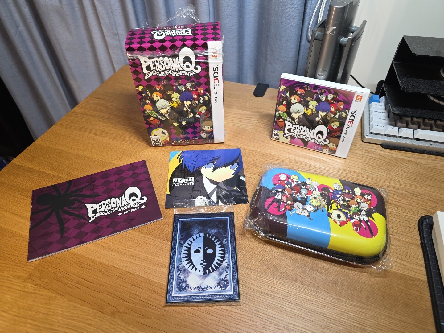 Persona Q: Shadow of the Labyrinth — The Wild Cards Premium Edition Open Box