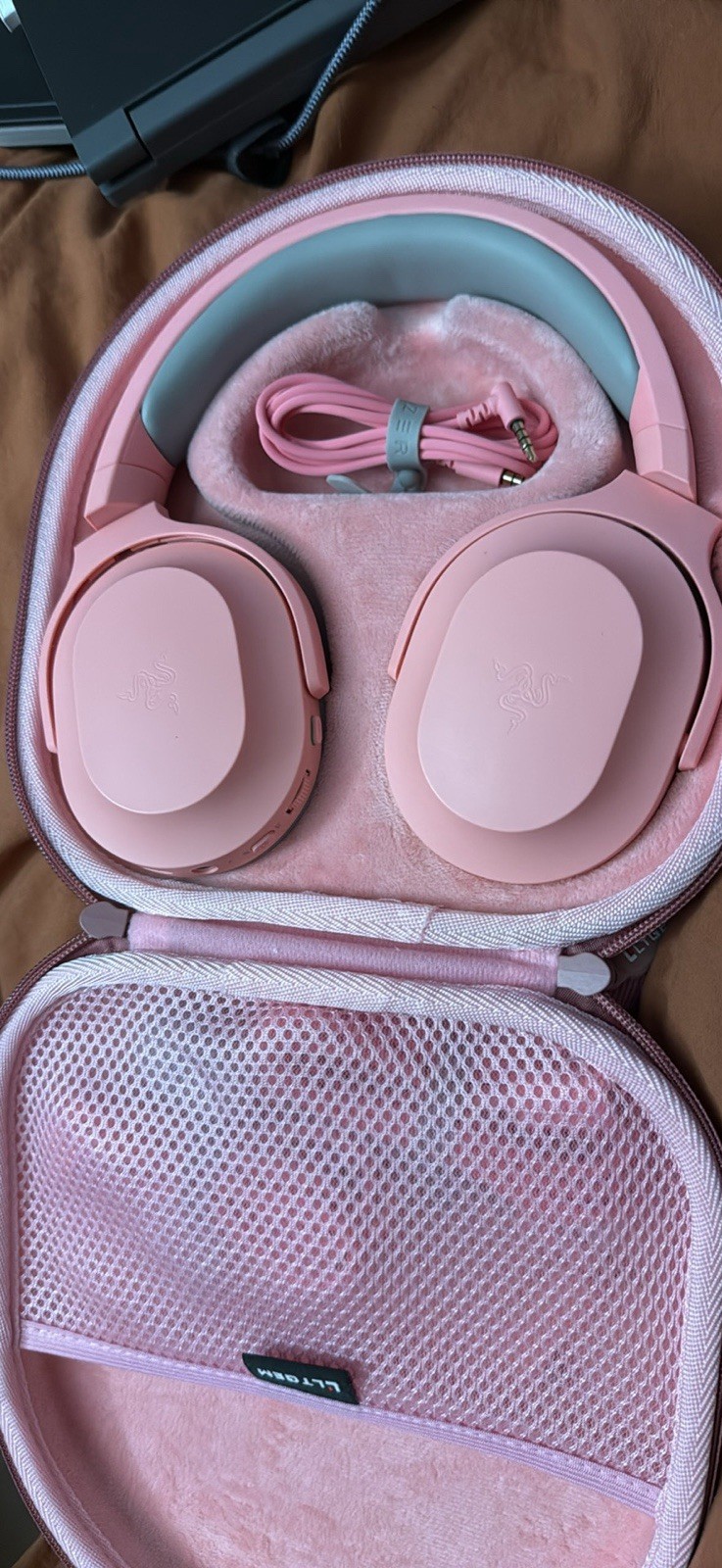 Razer Barracuda X Wireless Gaming Headset – Quartz Pink (RZ04-03800300-R3U1)