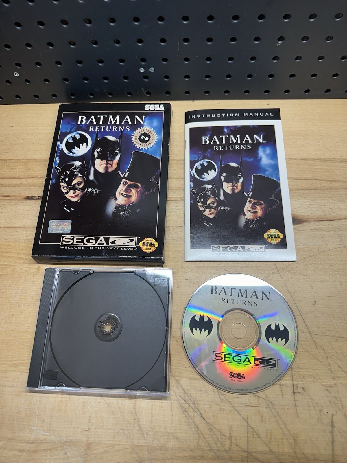 Batman Returns Sega CD Complete in Box CIB MINT DISC VERY GOOD CONDITION