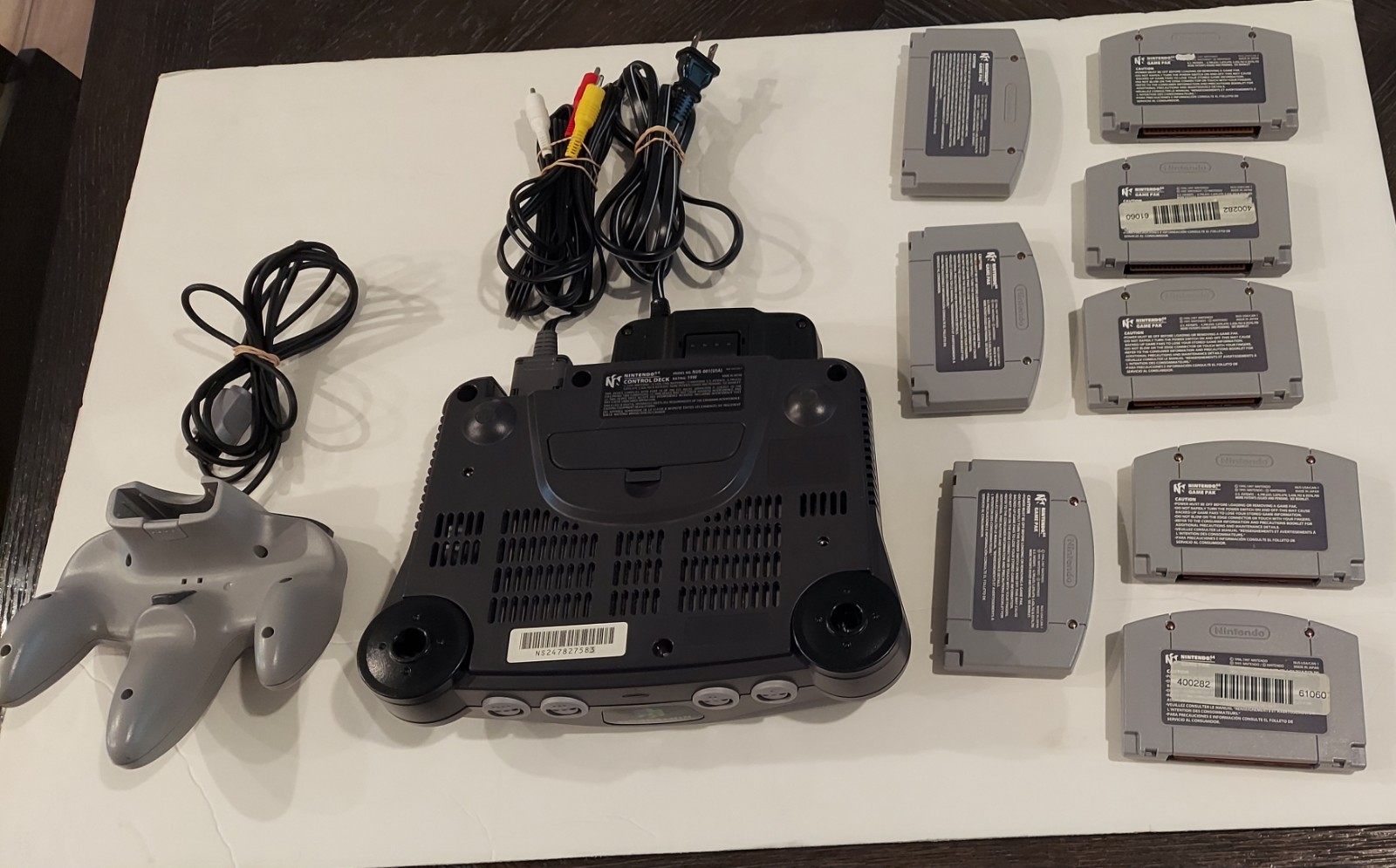 Nintendo 64 N64 Console Bundle w/ Controller, AV/Power Cables, NTSC-U Star Wars