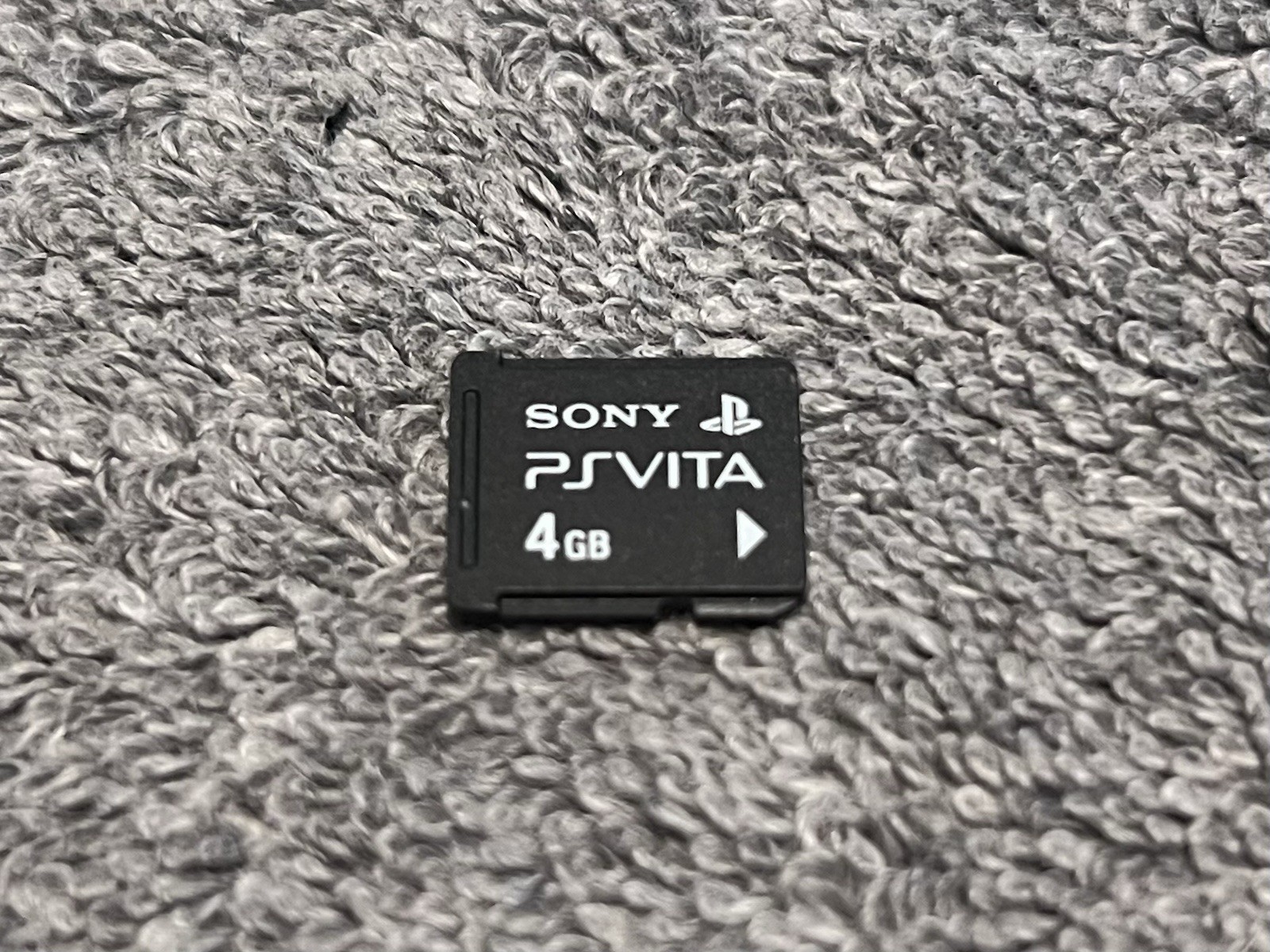 PlayStation Vita PCH-1101 COMPLETE IN BOX Manual Inserts Tested 4GB Memory Card
