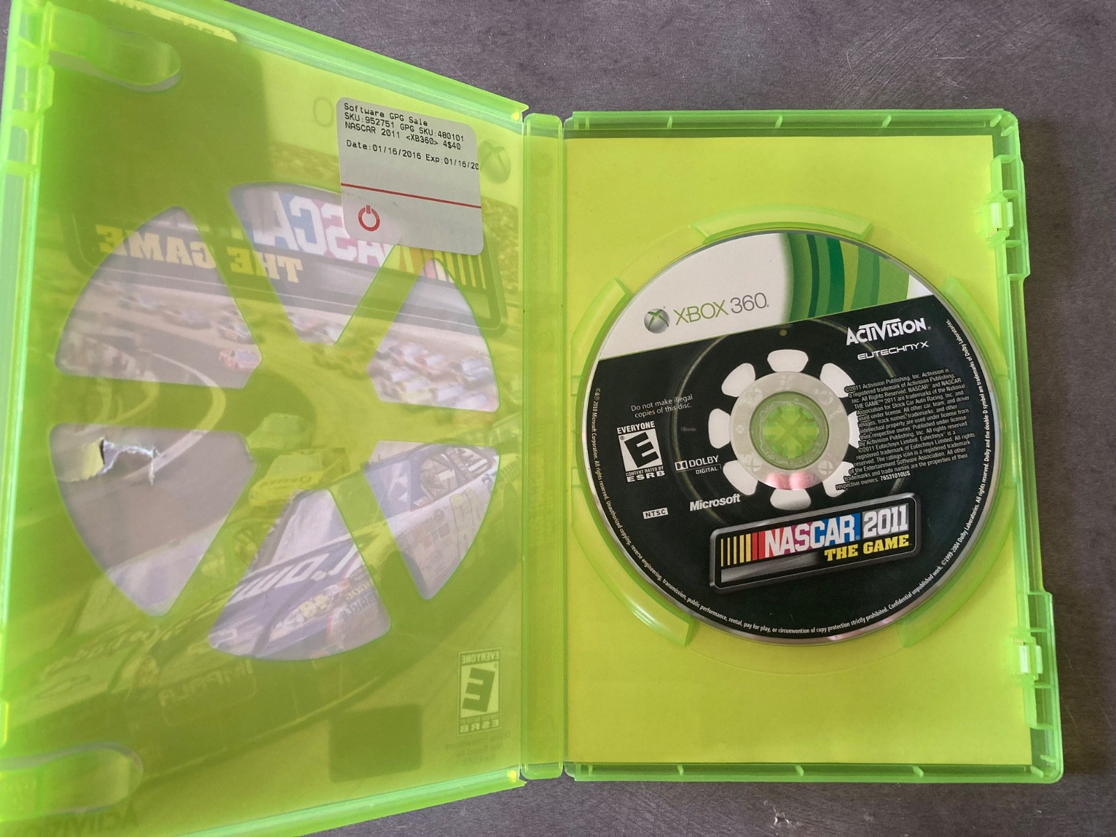 NASCAR The Game 2011 (Microsoft Xbox 360, 2010)