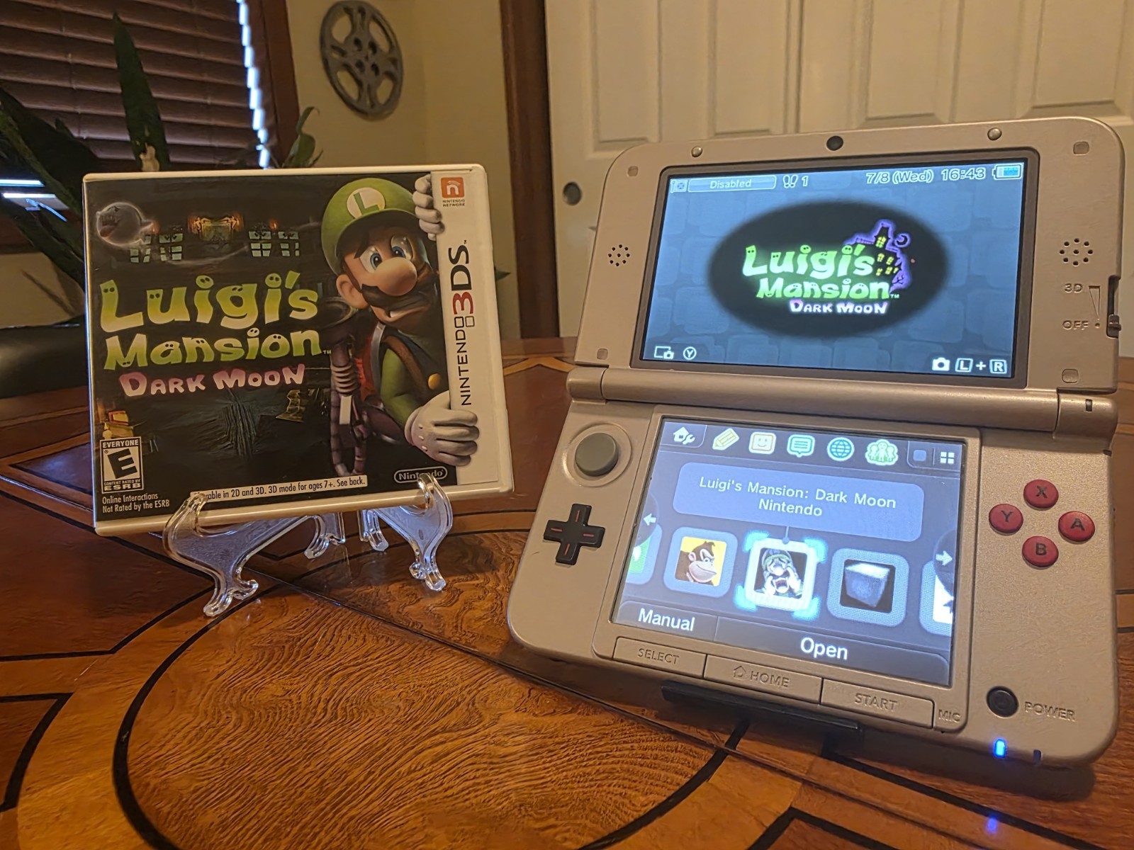 Luigi’s Mansion 2 Dark Moon Nintendo 3DS Game Complete In Box