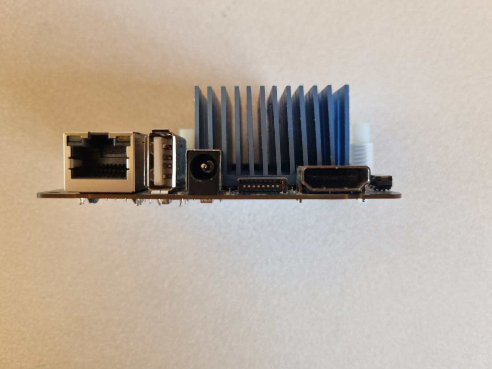 Odroid XU4 in Nintendo 64 style case No Power Supply