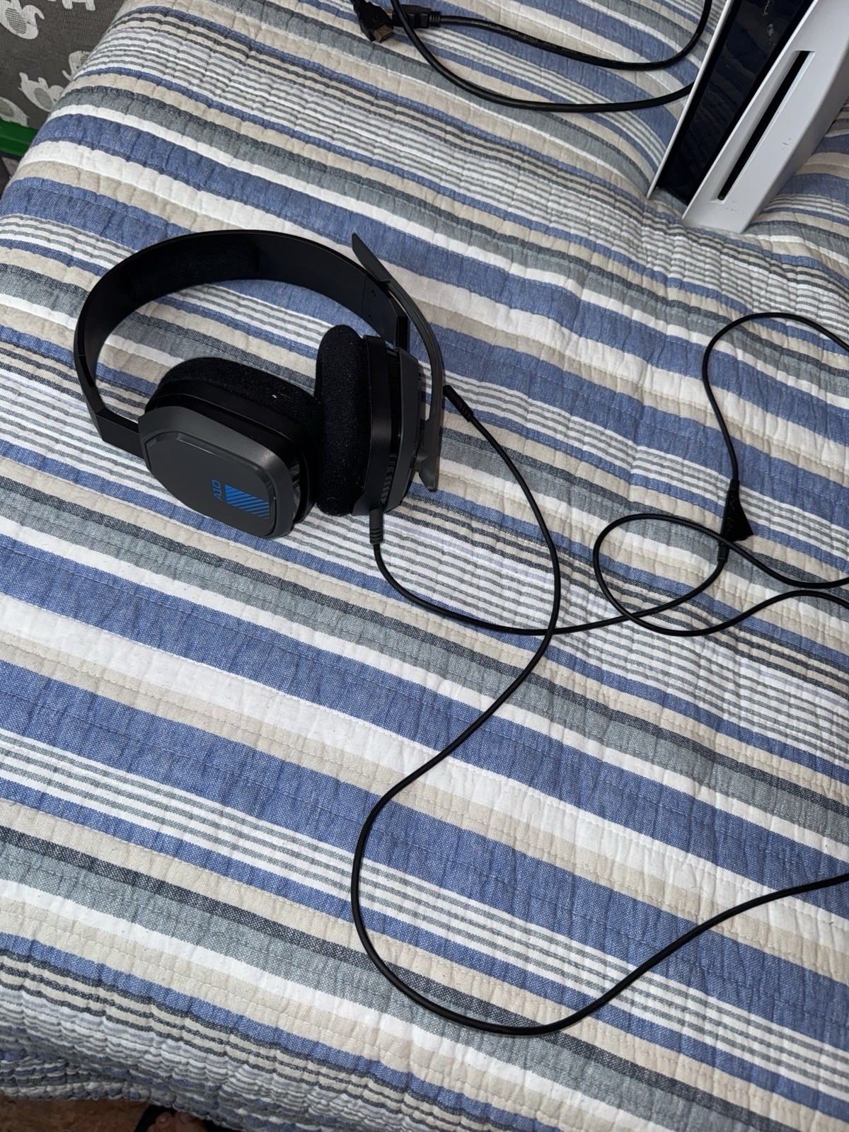 Astro A10 Wired Stereo Gaming Headset – Blue/black