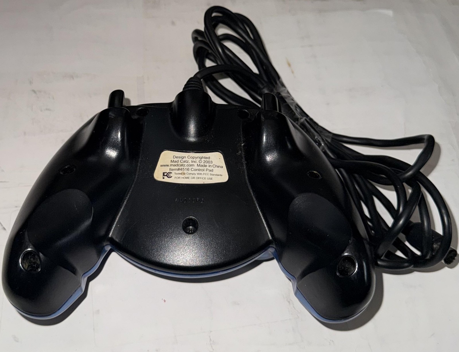 Vintage Mad Catz Control Pad Controller Microsoft Xbox Blue Wired Gamepad 4515