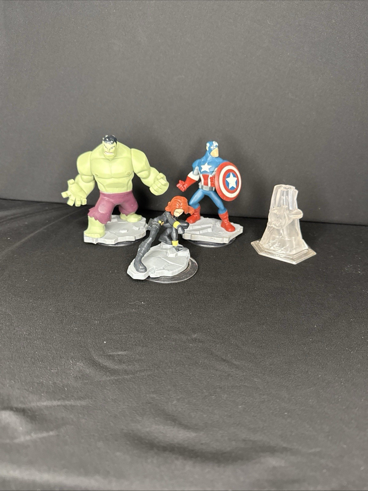 Lot Of 4 Infinity figures. Hulk, Captain America, Black Widow & Avengers Crystal