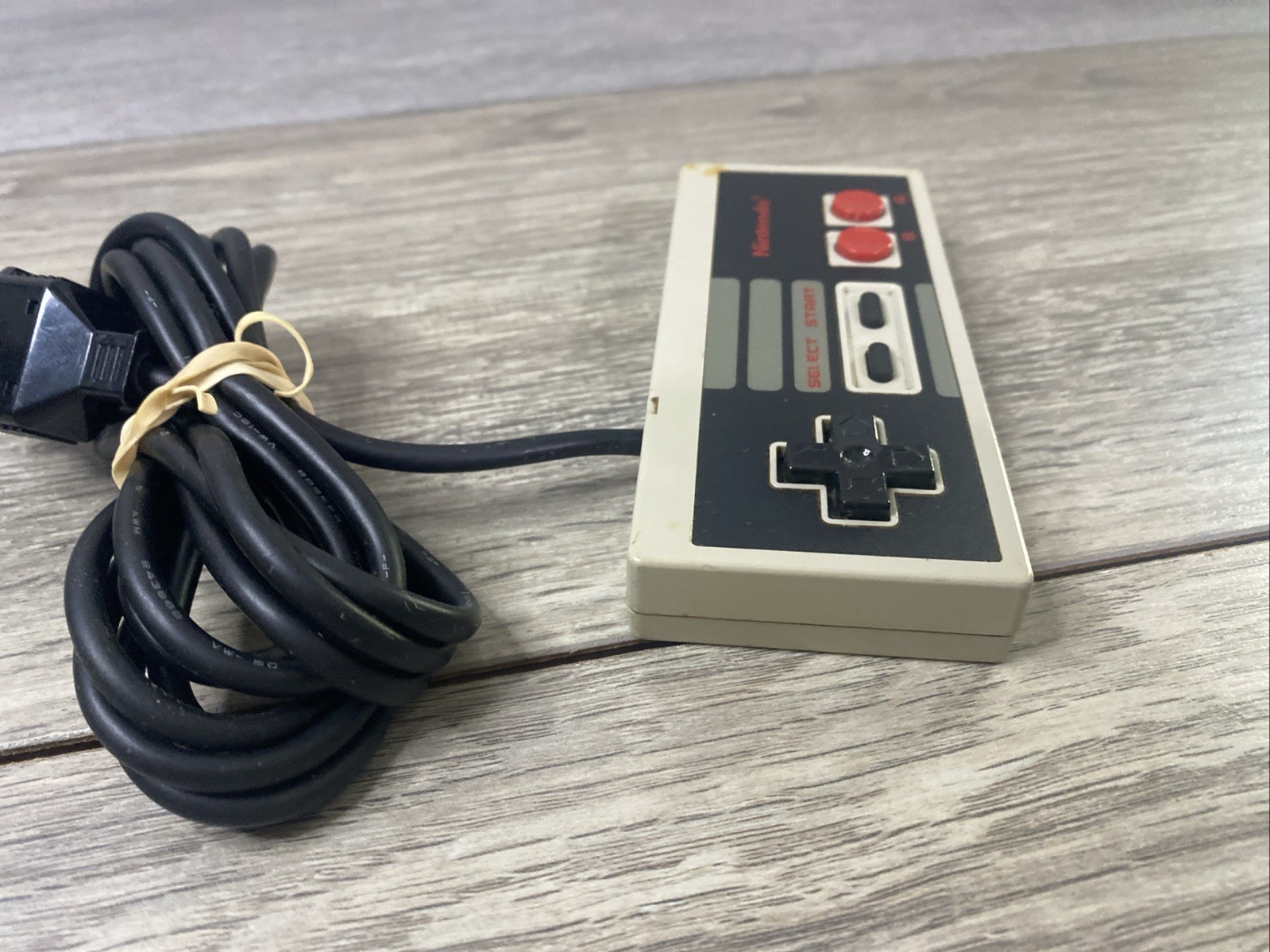 Nintendo NES Classic Edition Controller – Gray (CLV-202)