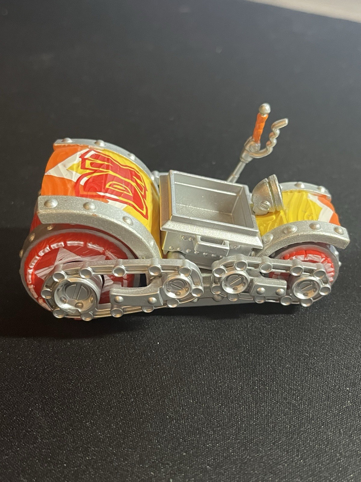 Skylanders Superchargers Turbo Charge Donkey Kong Amiibo and Barrel Blaster