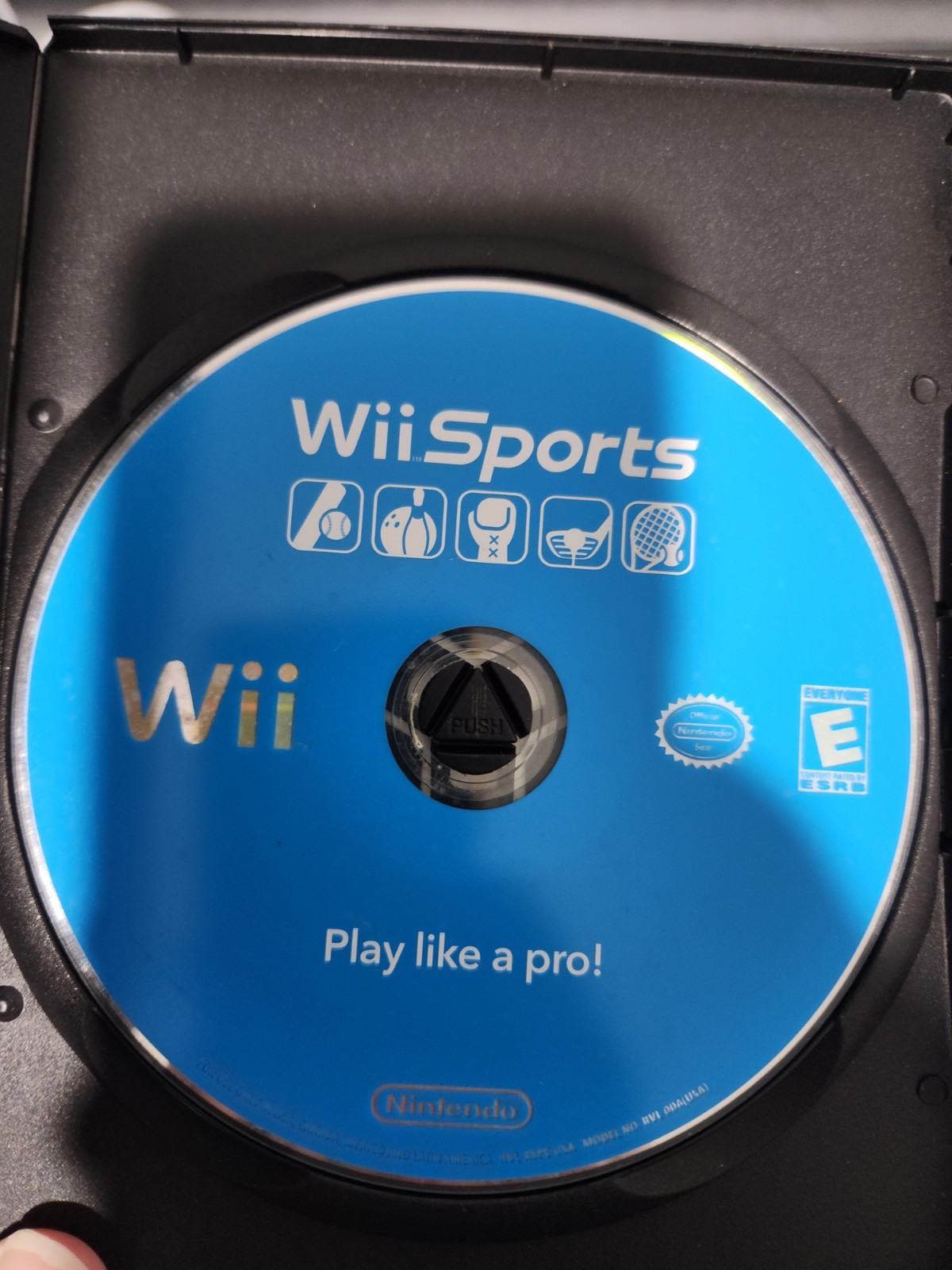 Nintendo Wii Limited Edition Blue Console In Original Box w/Wii Sports Disc